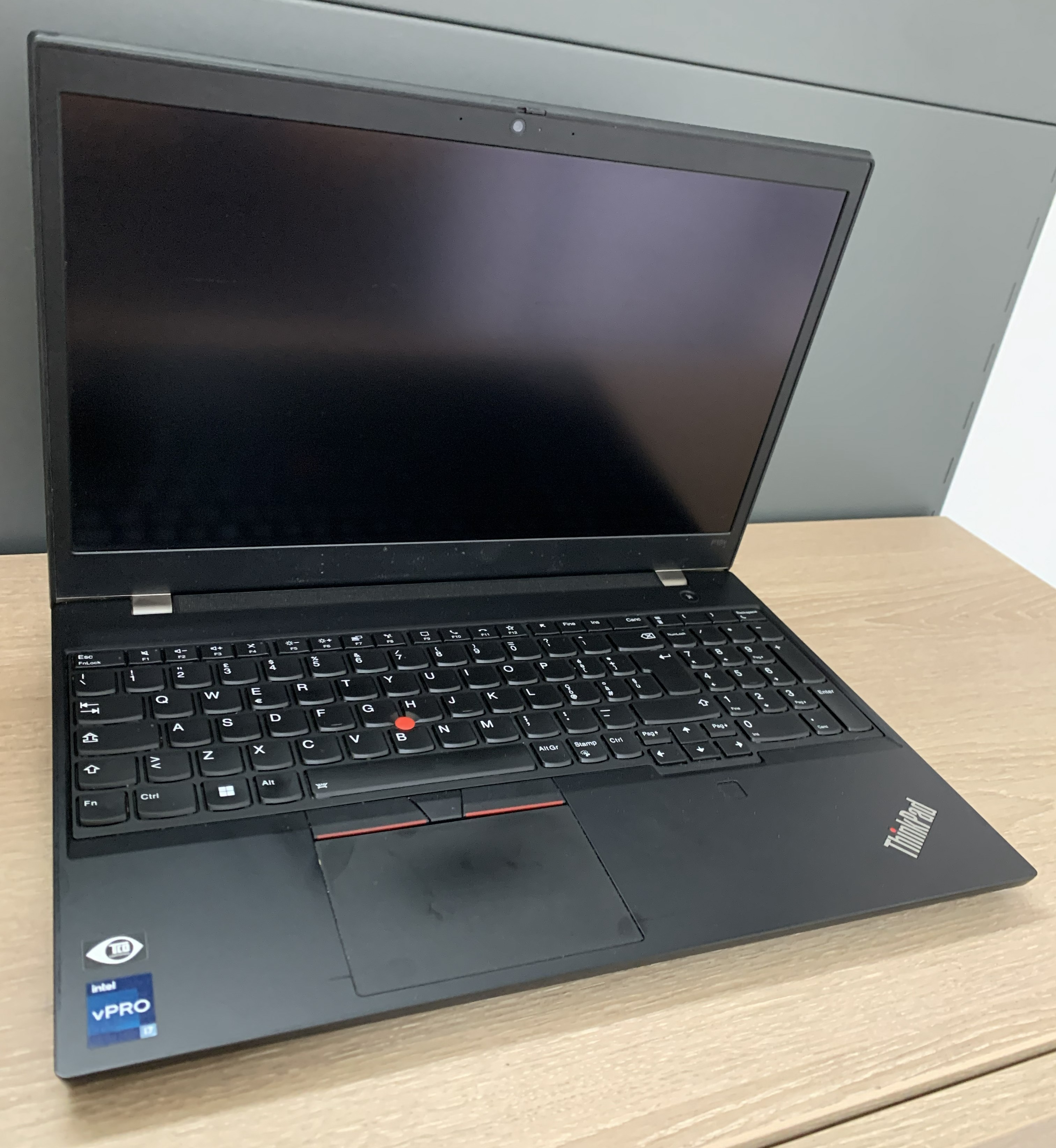 Thinkpad P15v G3 i7-12800H 32GB DDR5 1TB NVMe RTX A2000 4GB CAM W11 B-Ware