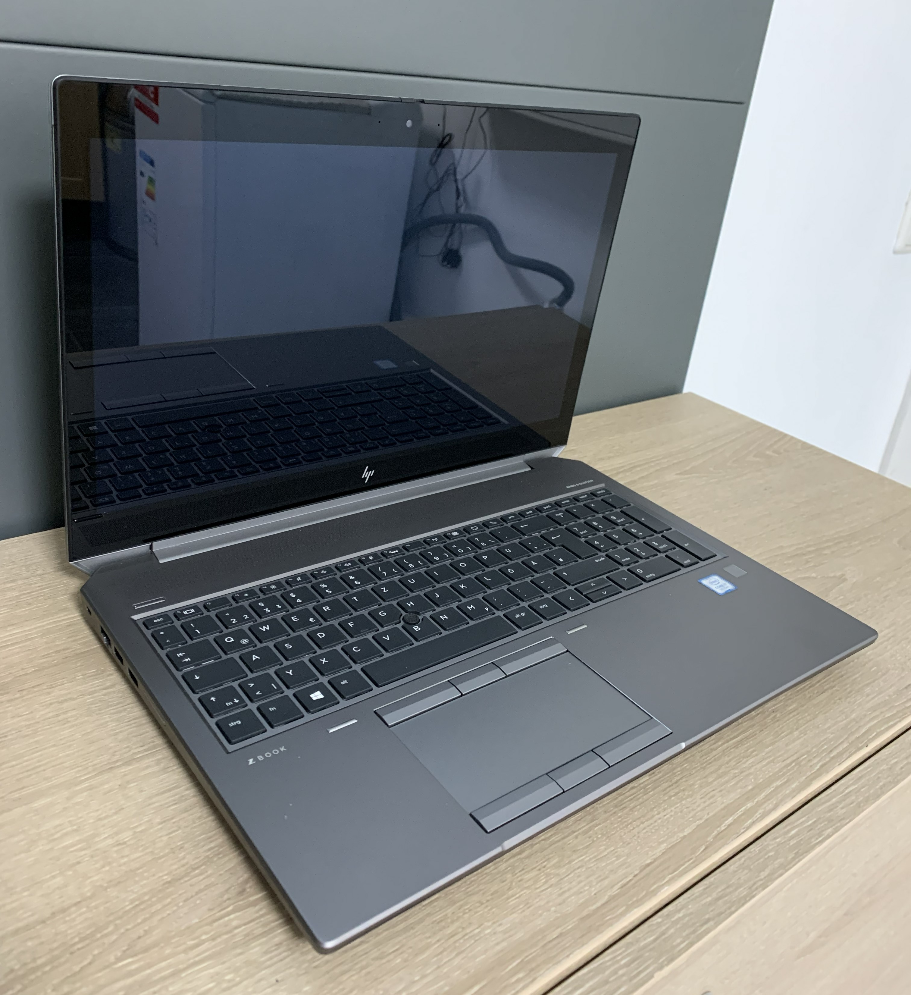 HP ZBook 15 G6 TOUCH i7-9750H 32GB DDR 256GB SSD T1000 3840x2160 4K W11 A-Ware9