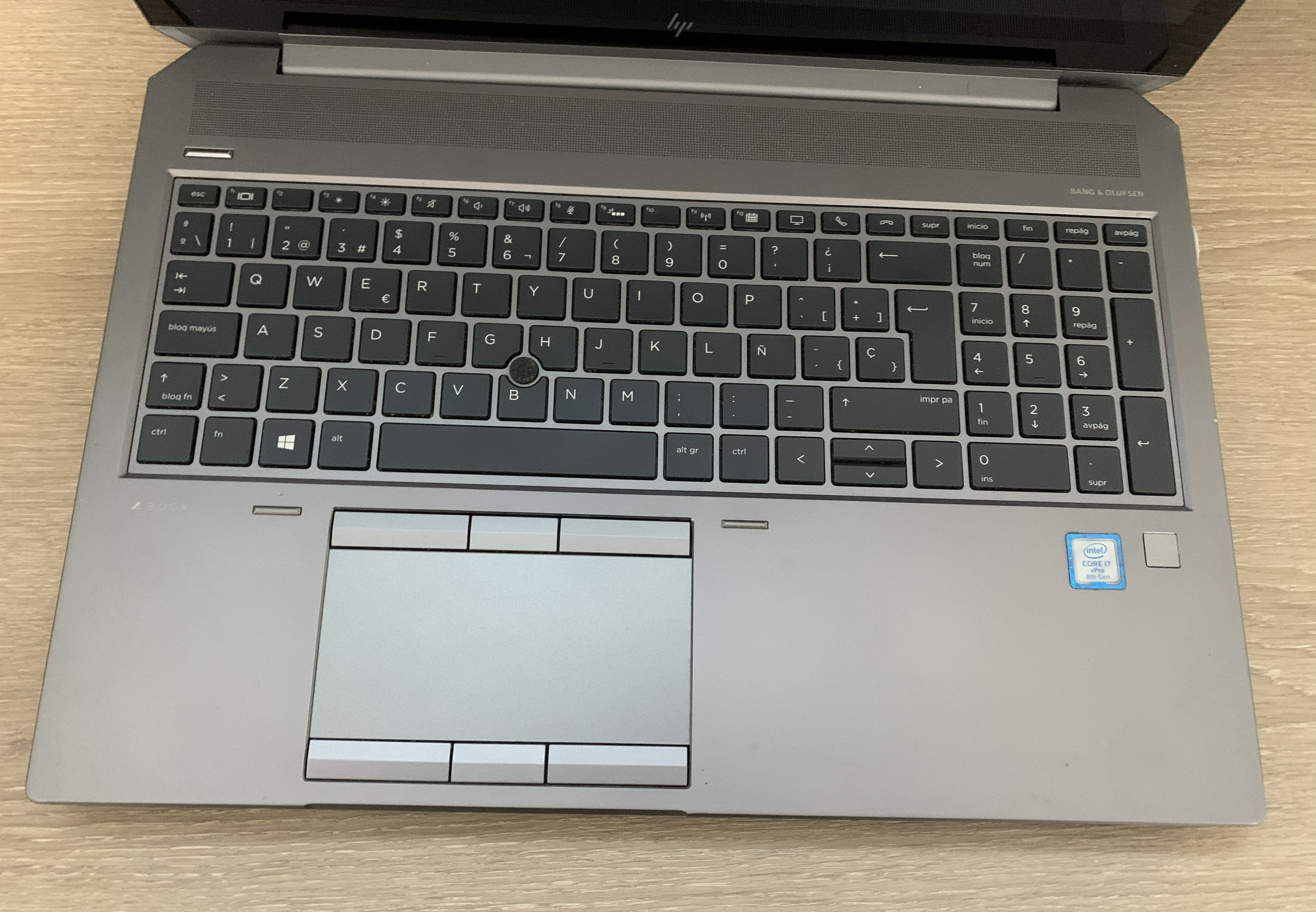 HP ZBook 15 G5 TOUCH i7-8850H 32GB 256GB SSD+1TB HDD P1000 4K CAM W11 B9