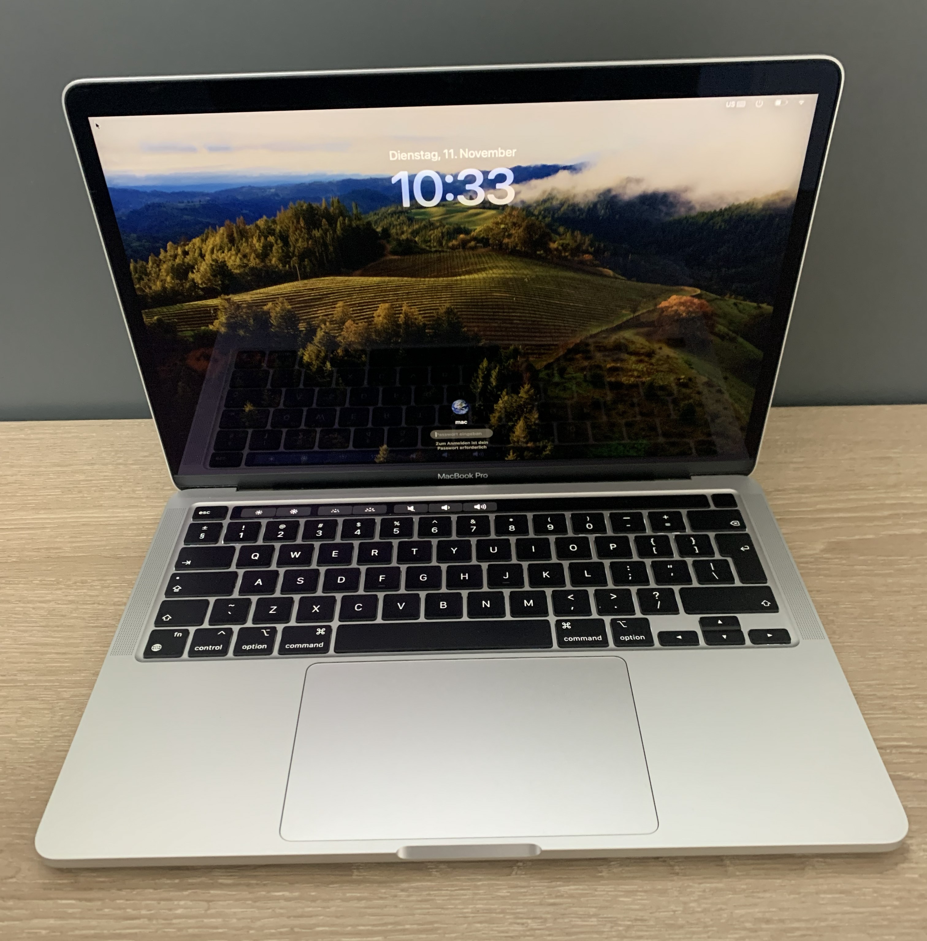 MacBook Pro A2338 2022 M2 8 CPU/10 GPU 16GB 256GB NVMe CAM macOS A-Ware4