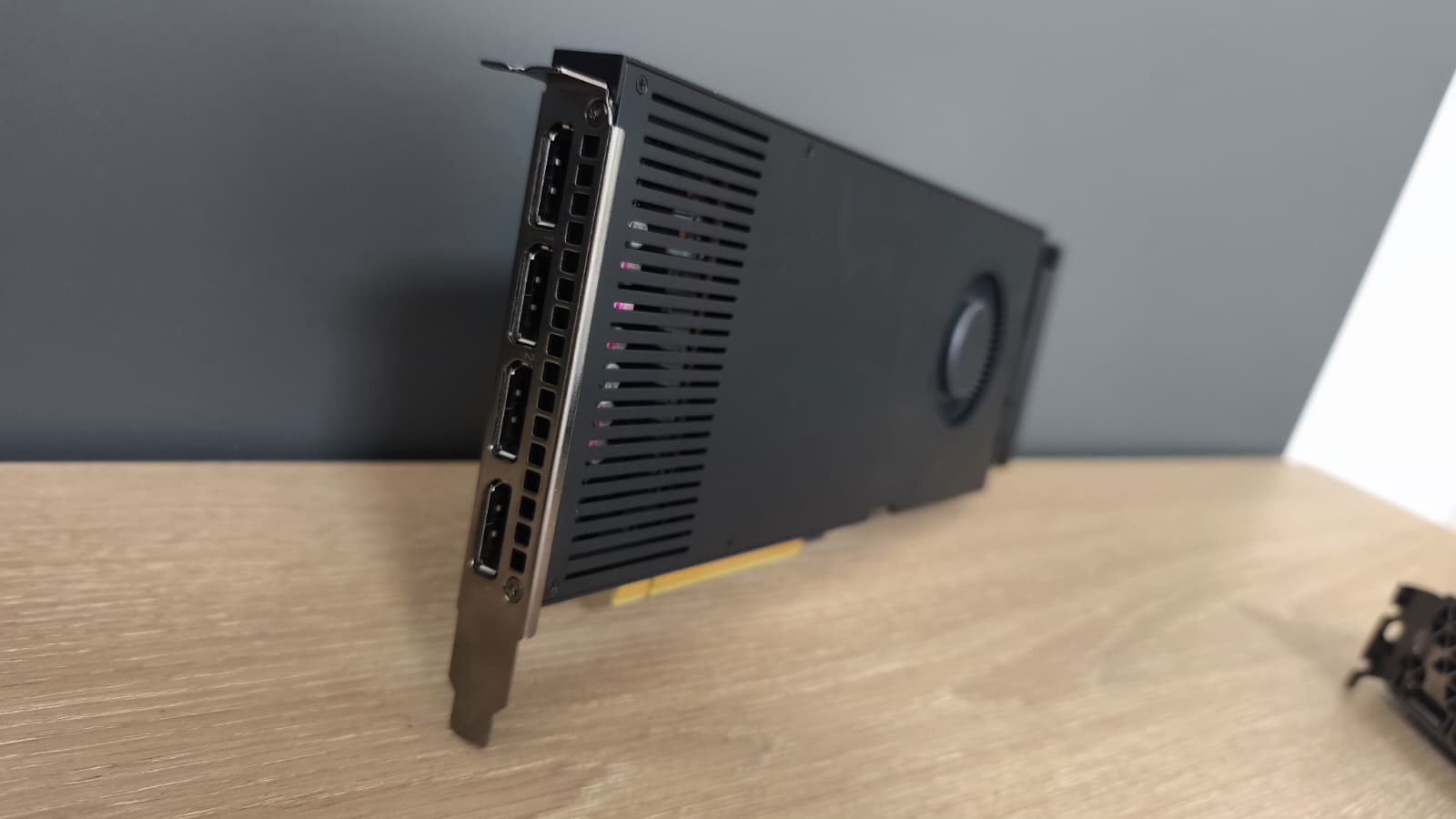 Nvidia Quadro RTX A4000 16GB GDDR6 CAD Grafikkarte PCIe 8K Support 4x DP