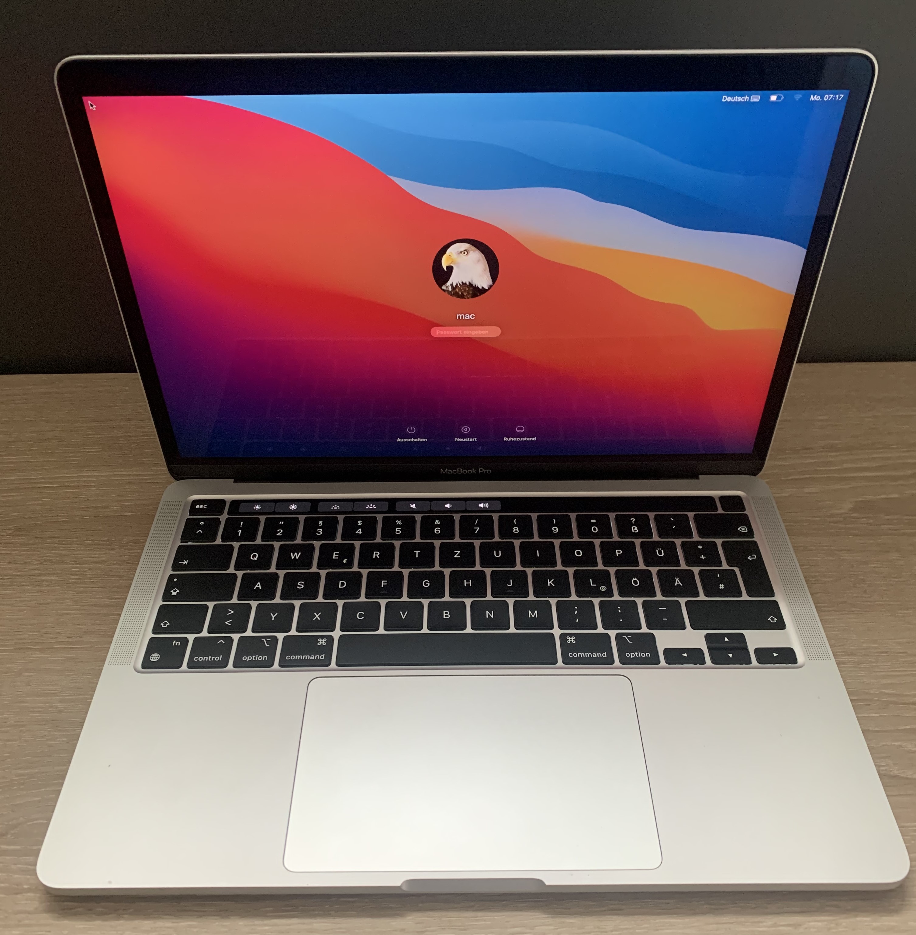 MacBook Pro A2338 13.3" M1 8 CPU/8 GPU 16GB 256GB NVMe CAM macOS A-Ware29