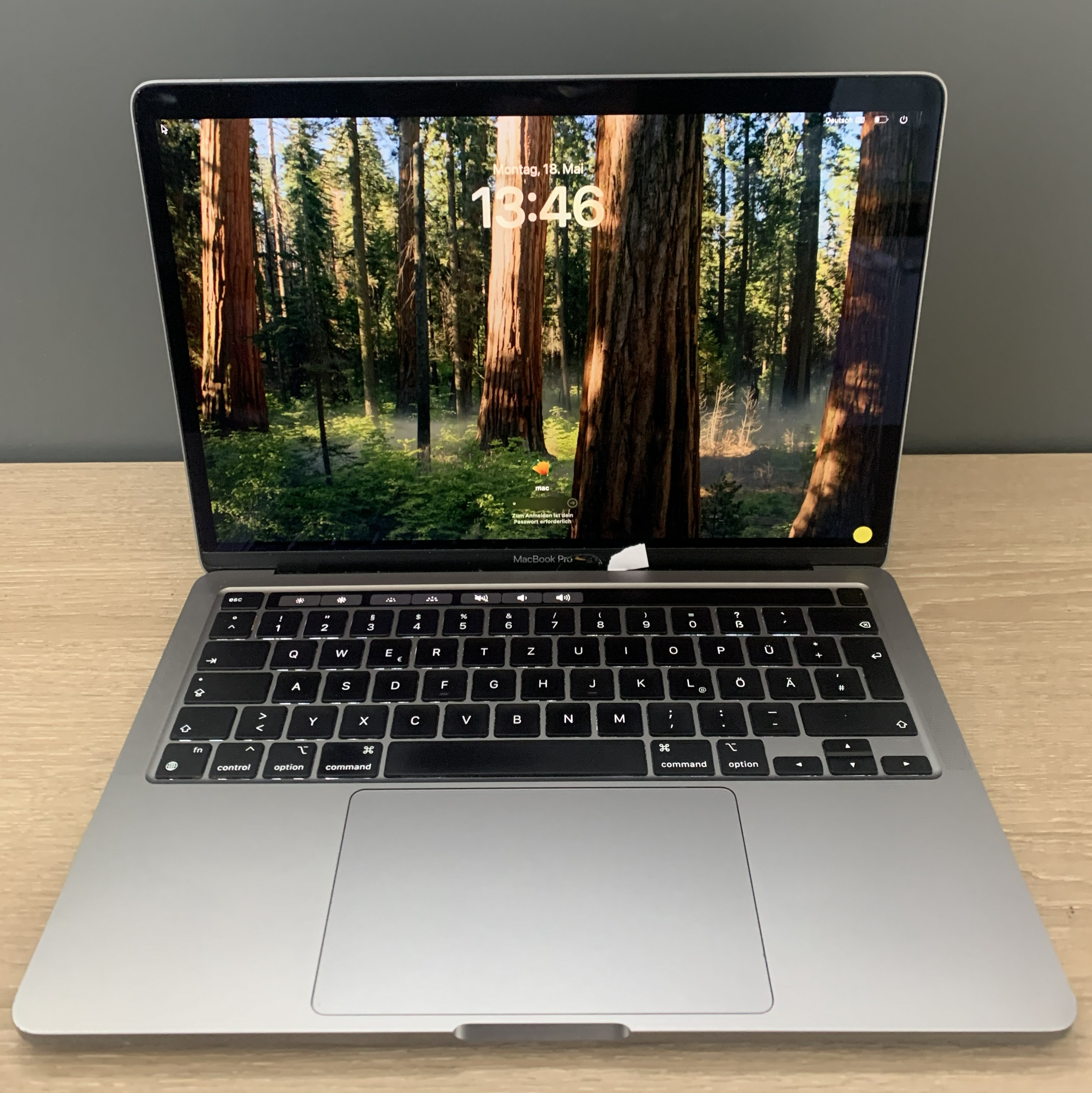 MacBook Pro A2338 2022 M2 8 CPU/10 GPU 8GB 256GB NVMe CAM macOS B-Ware44
