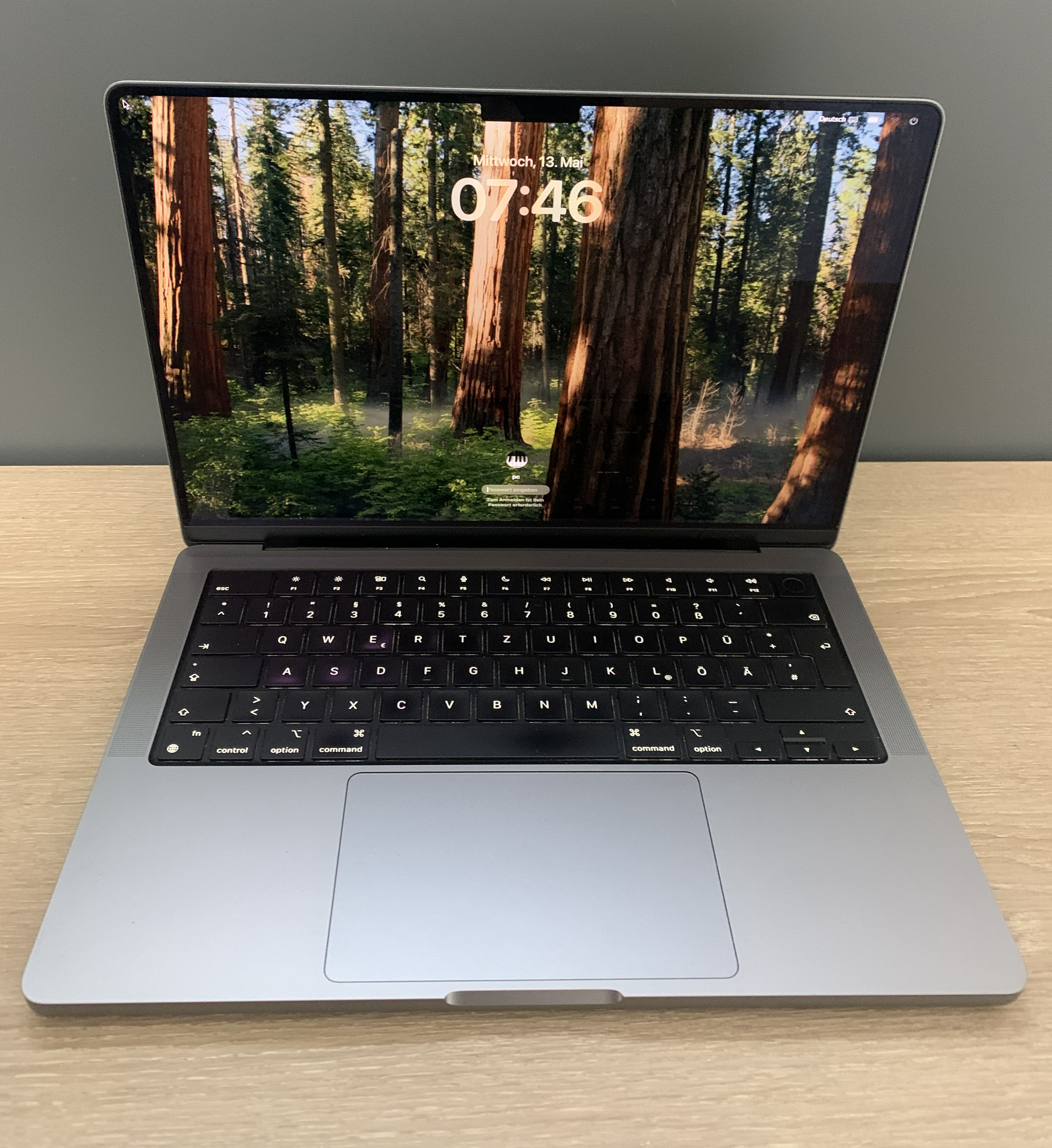 MacBook Pro A2442 14" M1 Pro 8 CPU/14 GPU 32GB DDR 512GB NVMe macOS B-Ware3