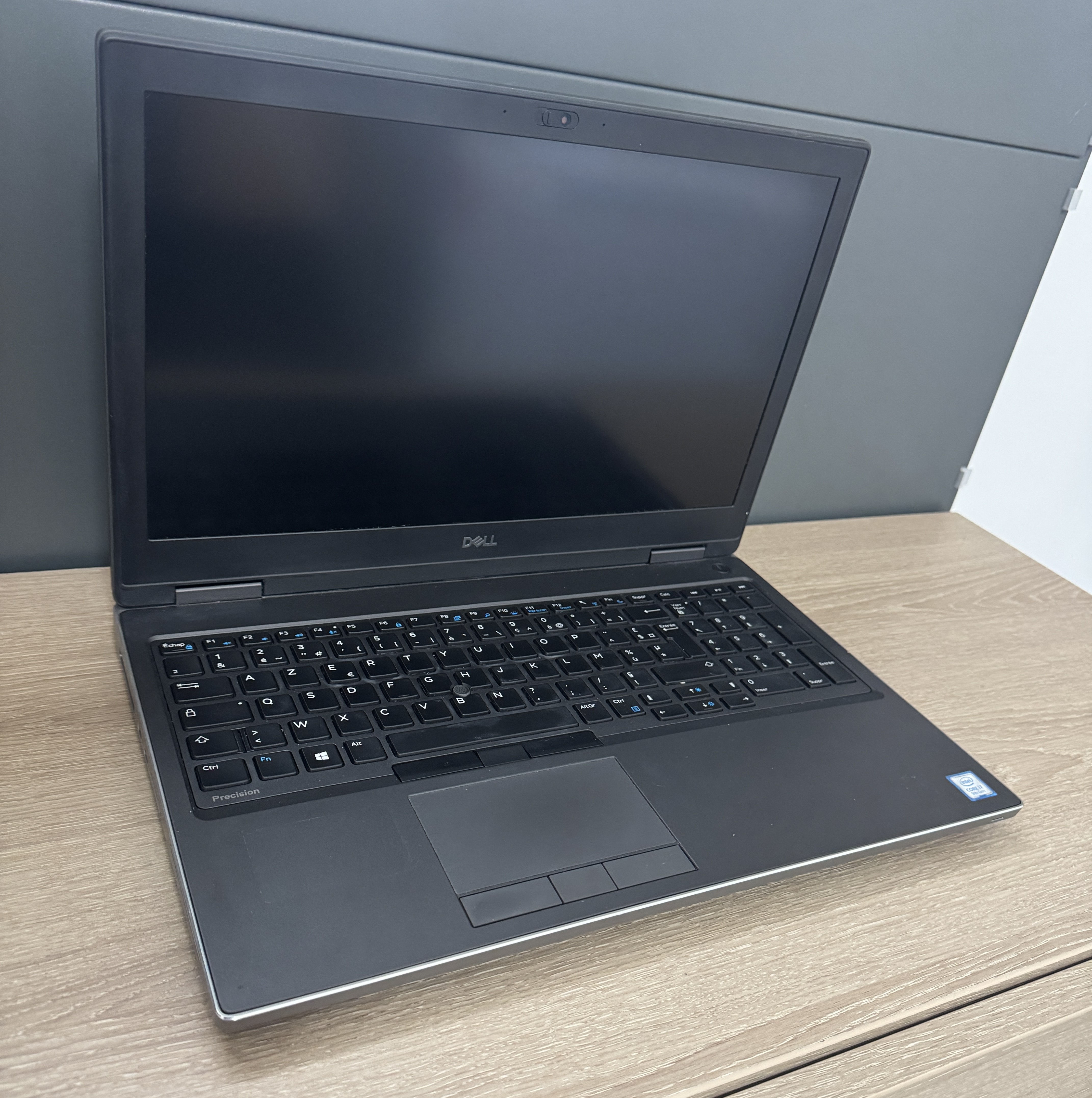 Dell Precision 7540 i7-9850H 32GB DDR 256GB M.2 SSD T1000 4GB CAM W11 A-Ware1