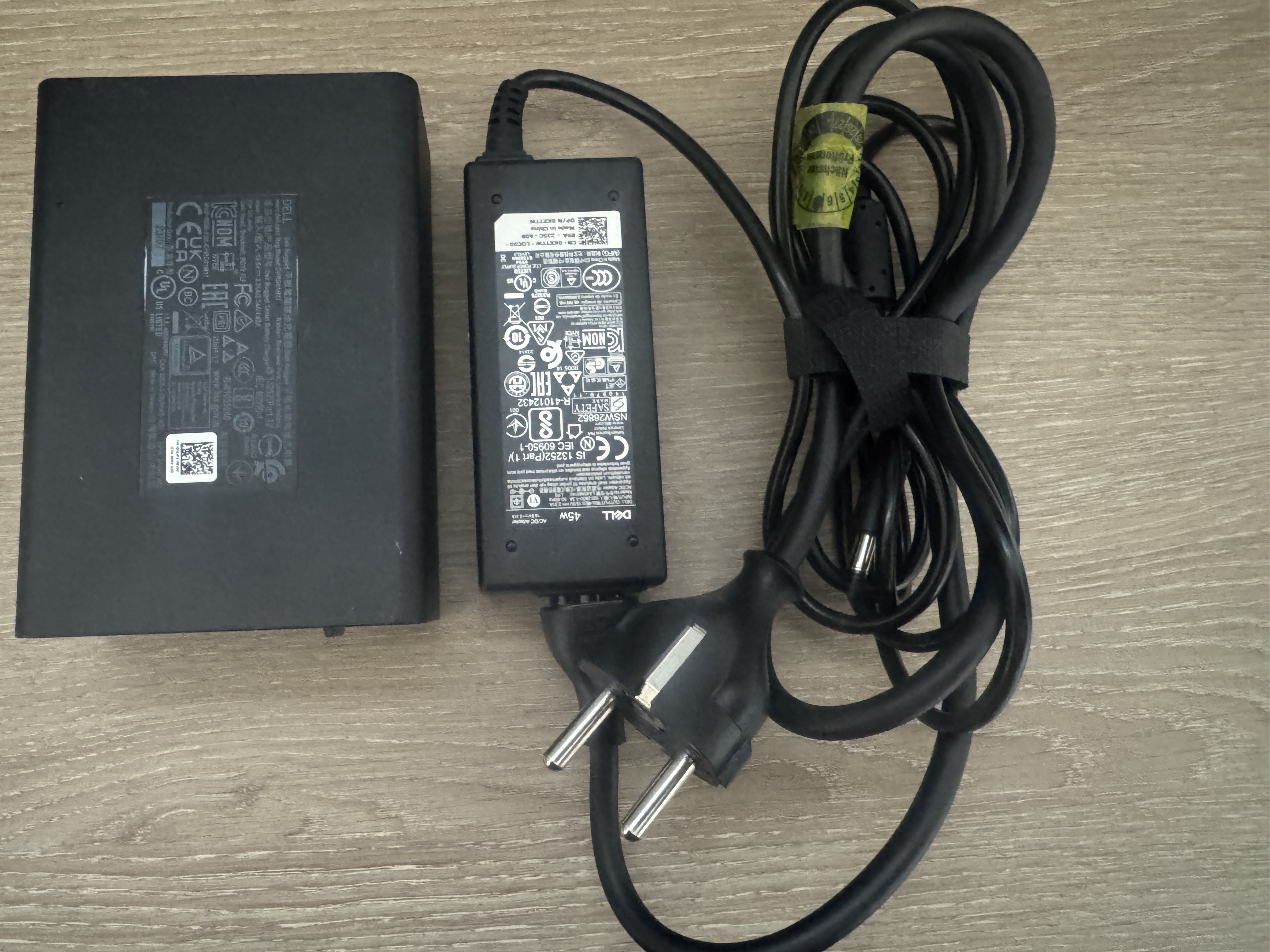 Dell Rugged Akku-Ladestation CHRG01M17 9F6R0 inkl. 45W Netzteil