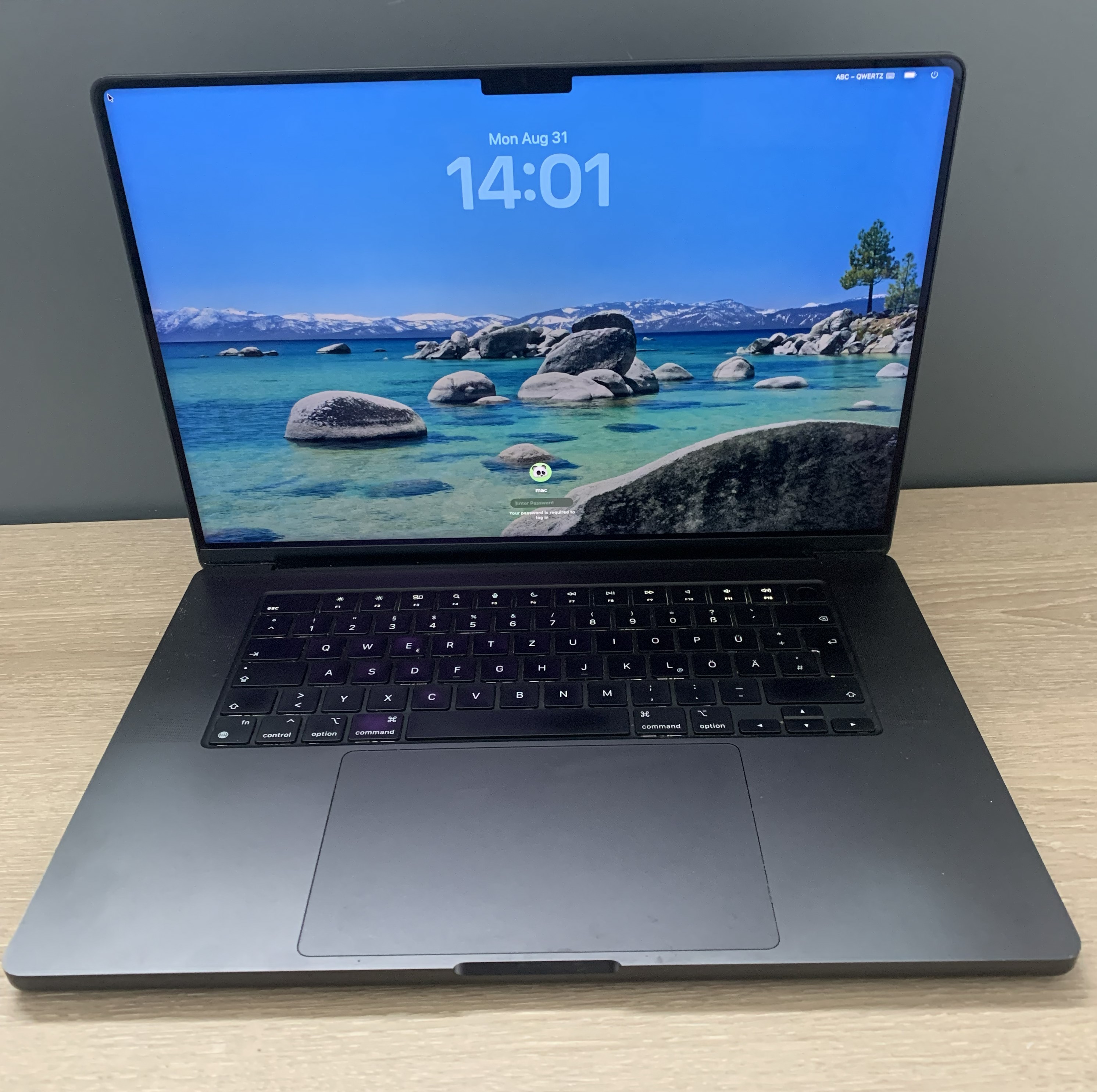 MacBook Pro  A2991 M3 Pro 12 CPU/18 GPU 18GB 512GB NVMe CAM macOS C-Ware12