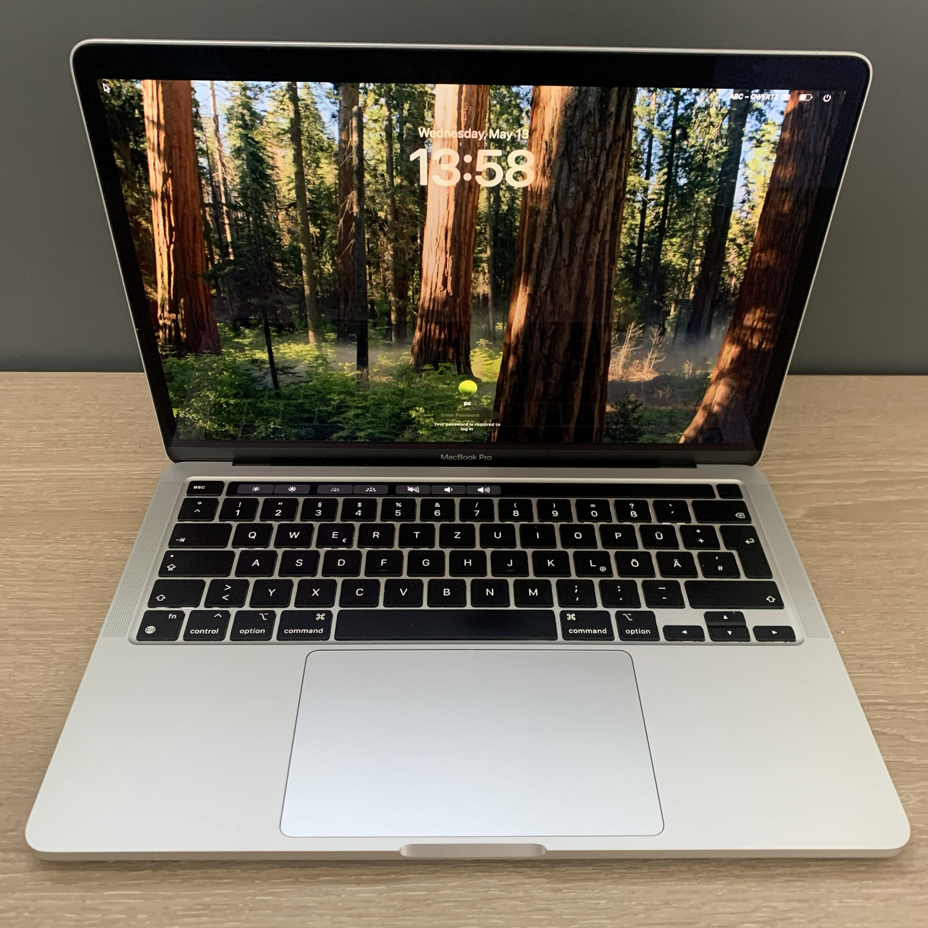 MacBook Pro A2338 13.3" M1 8 CPU/8 GPU 16GB DDR 256GB NVMe CAM macOS A-Ware27