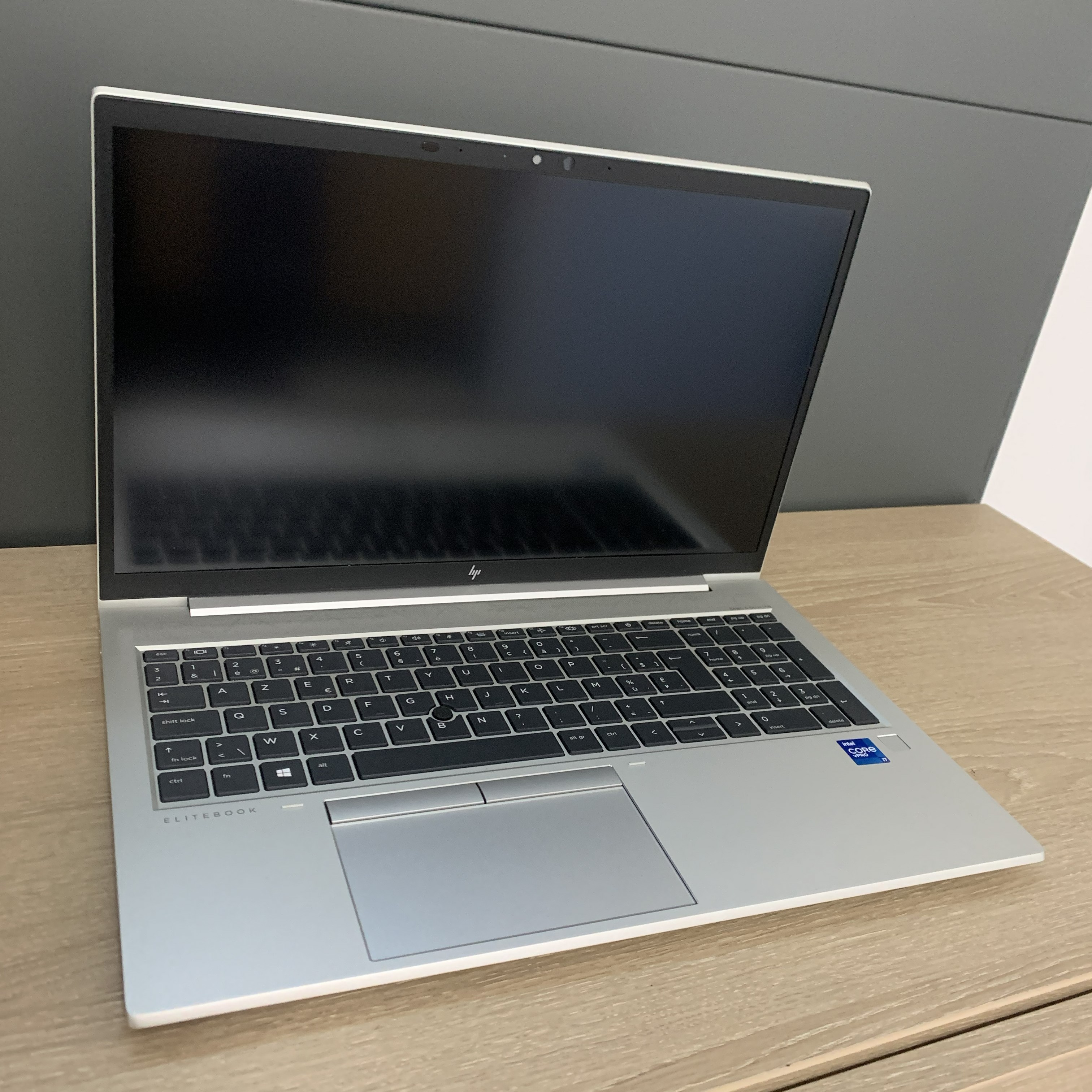 HP Elitebook 850 G8 i7-1185G7 32GB DDR 1TB M.2 SSD Iris Xe CAM W11 A-Ware13