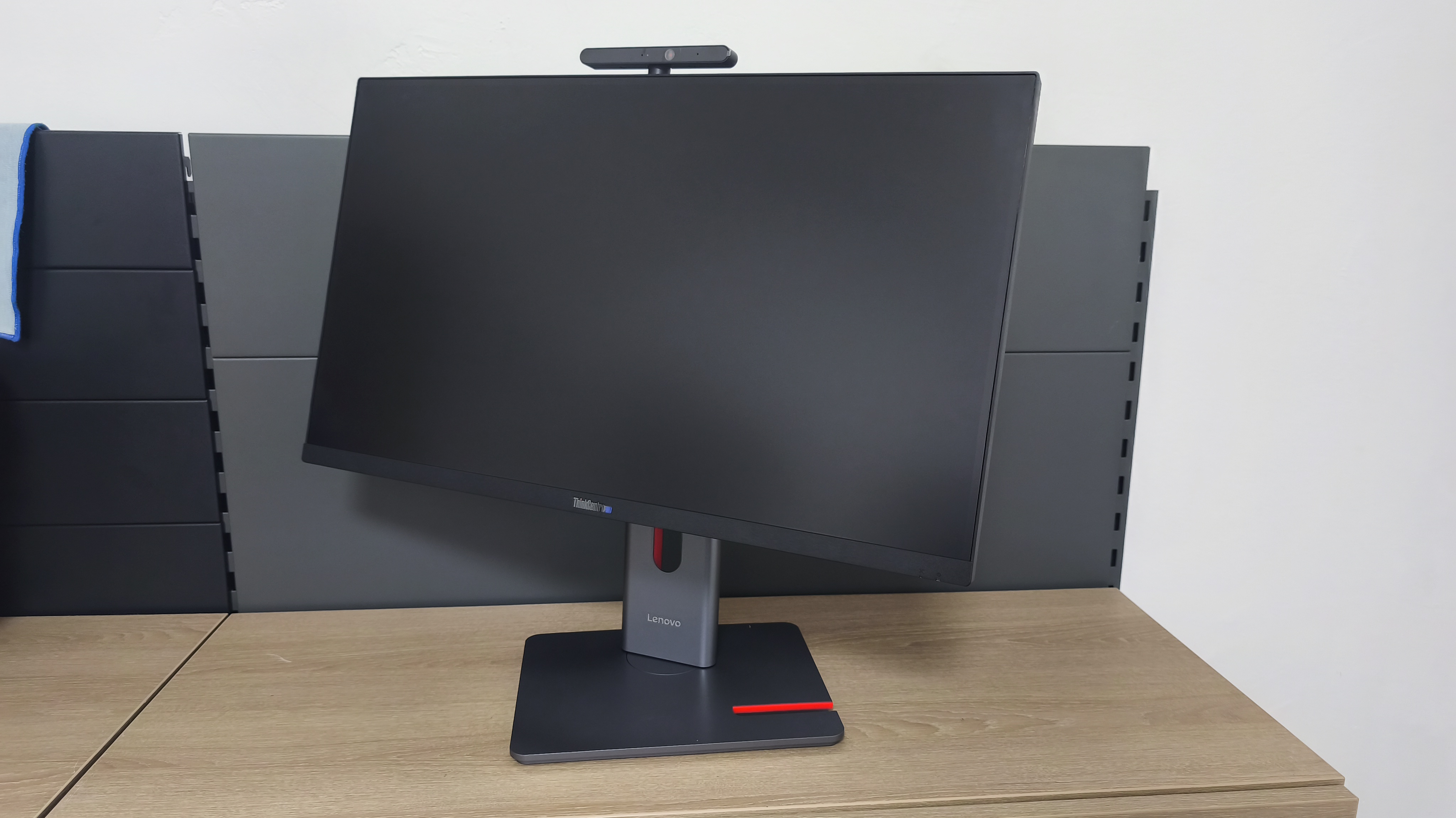 Lenovo Thinkcentre M90a Pro Gen6 Intel Ultra 7 265 32GB 1TB M.2 W11 WQHD