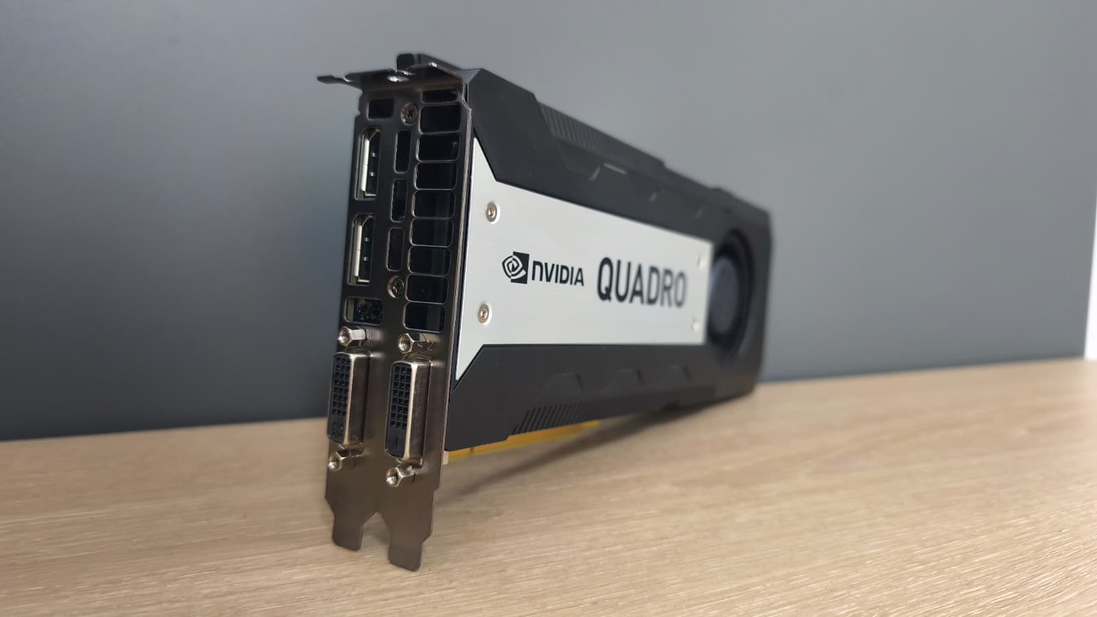 Nvidia Quadro K6000 12GB GDDR5 PCI Express 3.0 x16 Grafikkarte 2xDP 2xDVI