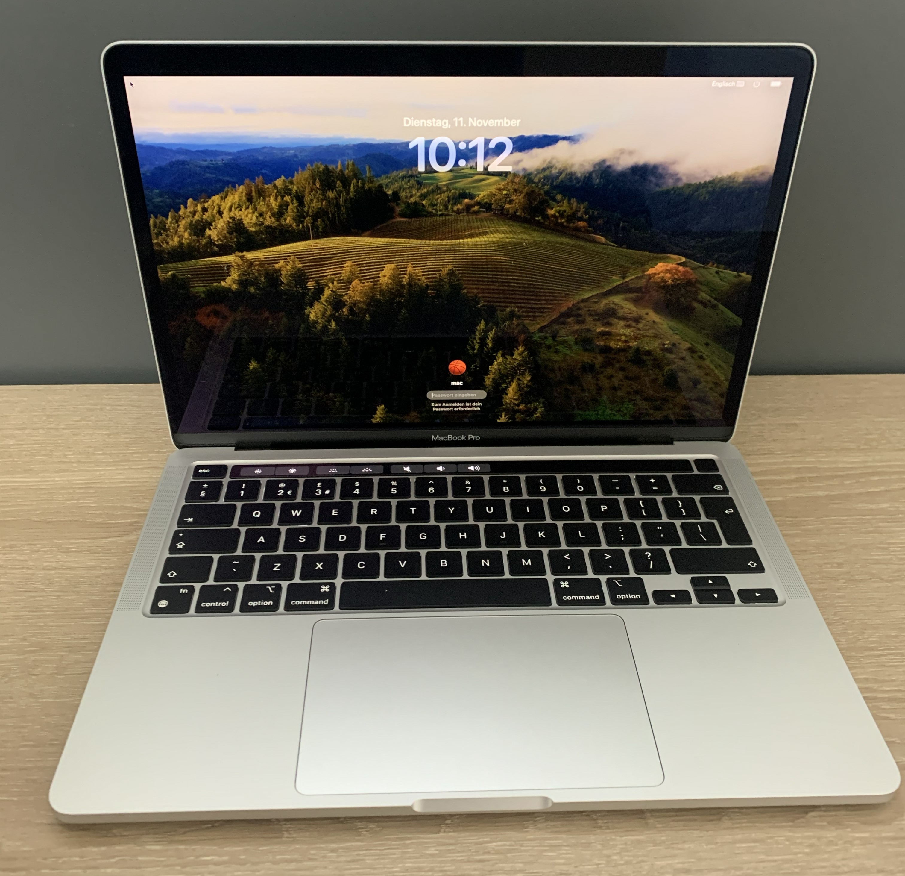 MacBook Pro A2338 13.3" M1 8 CPU/8 GPU 16GB DDR 256GB NVMe macOS A-Ware3