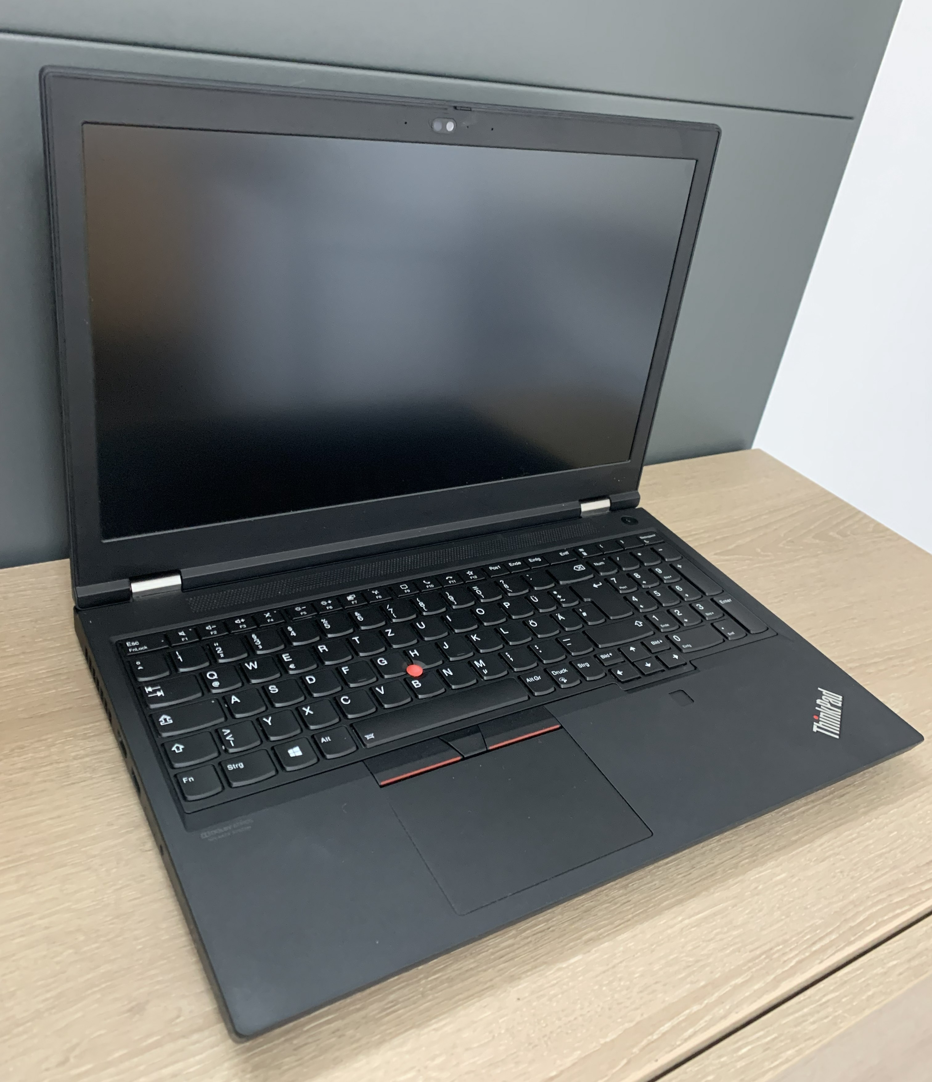 Lenovo Thinkpad P15 G1 i7-10850 32GB DDR 1TB M.2 SSD RTX 3000 6GB W11 B-Ware7