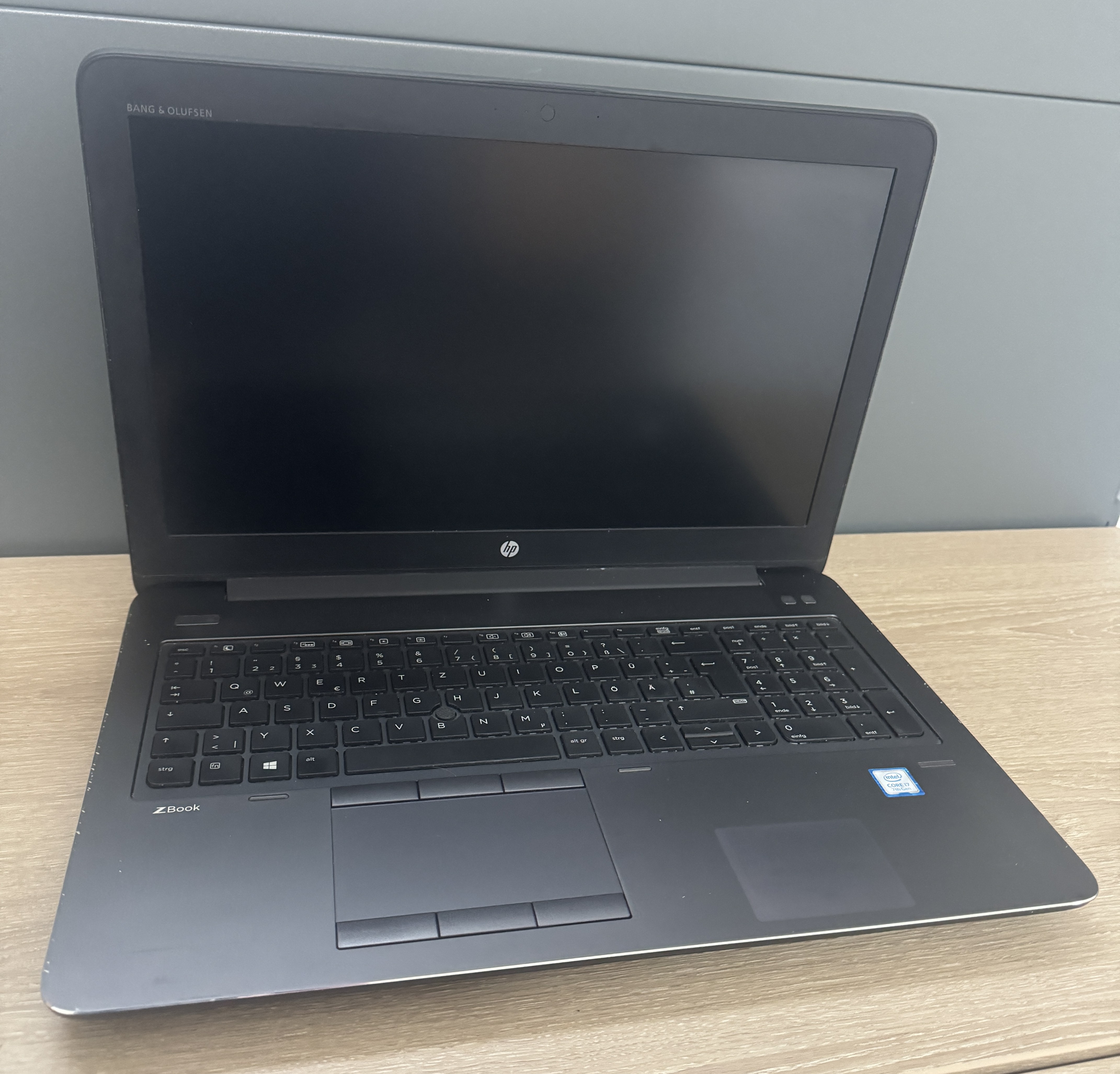 HP ZBook 15 G4 i7-7820HQ 2,90GHz 32GB DDR 512GB M.2 SSD M2200 4GB  W10 B-Ware10