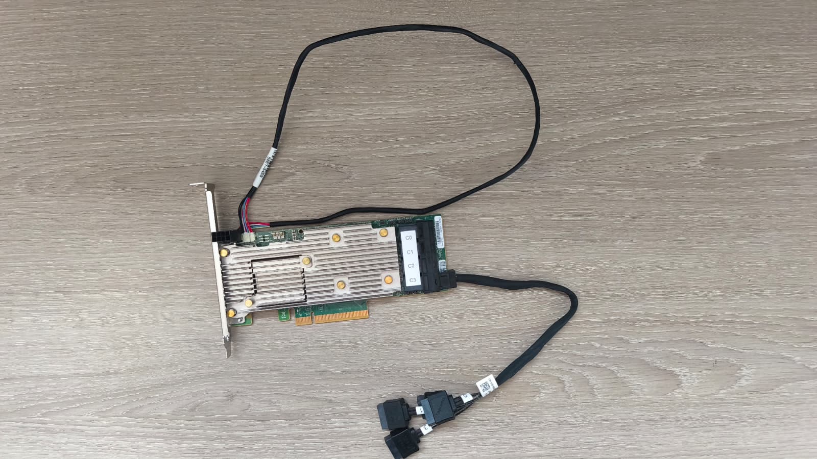 LSI 9460-16i SAS Raid Controller mit 1x SATA Kabeln DP/N: 0K0WKF
