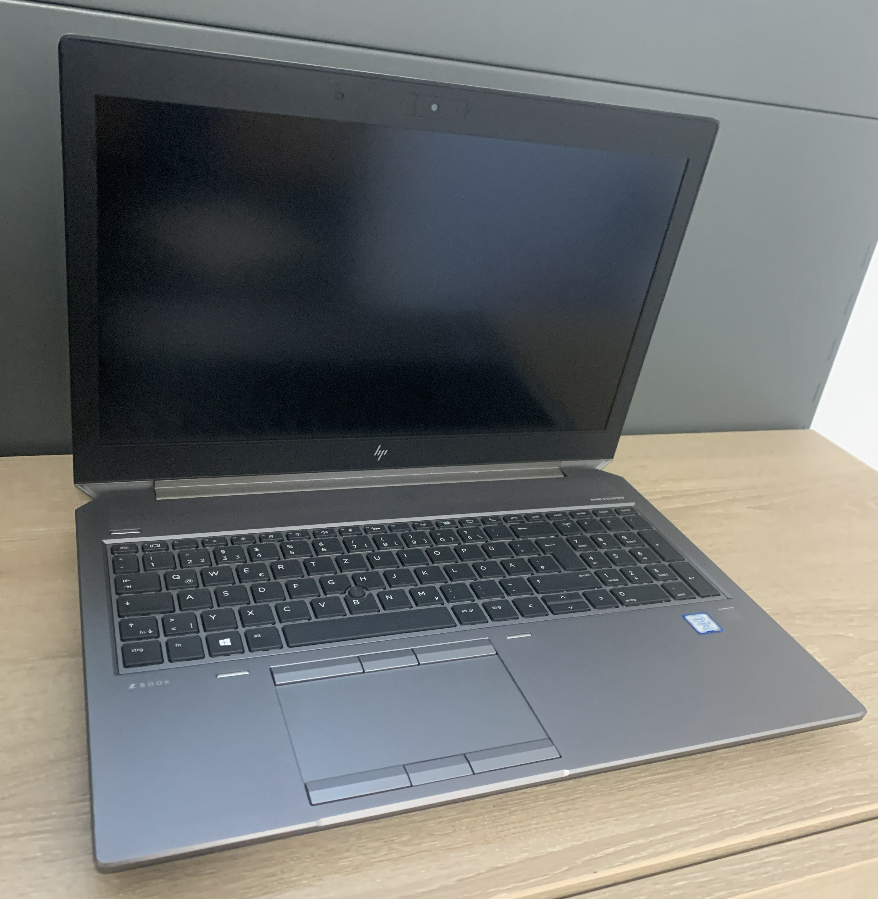 HP ZBook 15 G5 i7-8850H 32GB DDR 512GB M.2 SSD P2000 4GB CAM W11 B-Ware11