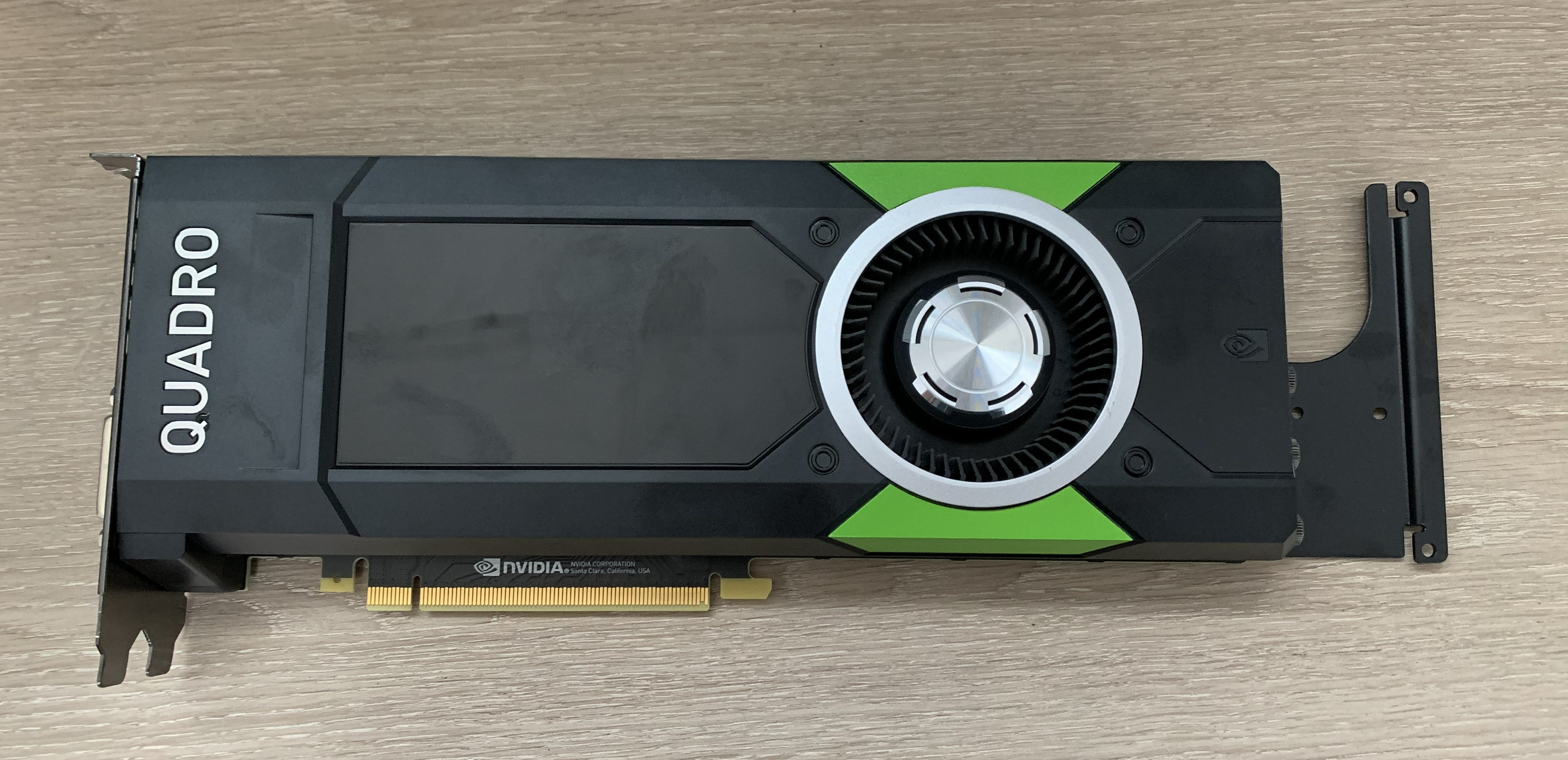 Nvidia QUADRO P5000 Grafikkarte 16GB GDDR5X PCIe 3.0 x16  4x Displayport 1xDVI