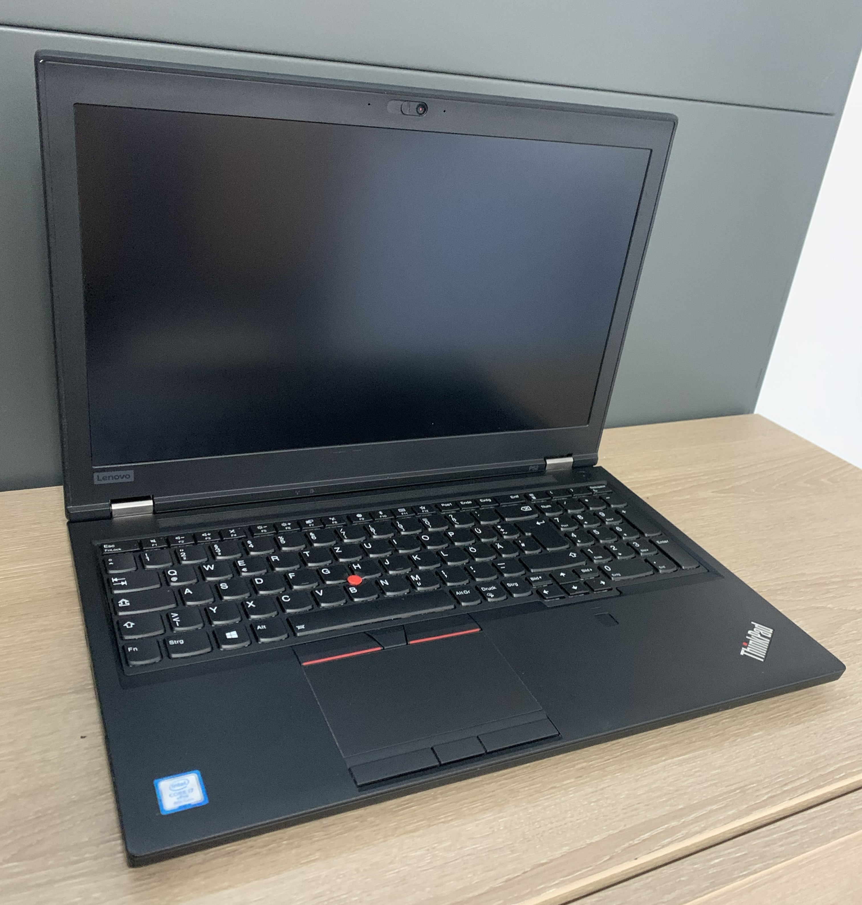 Lenovo Thinkpad P52 i7-8850H 16GB DDR 512GB M.2 SSD P2000 4GB CAM W11 B-Ware35