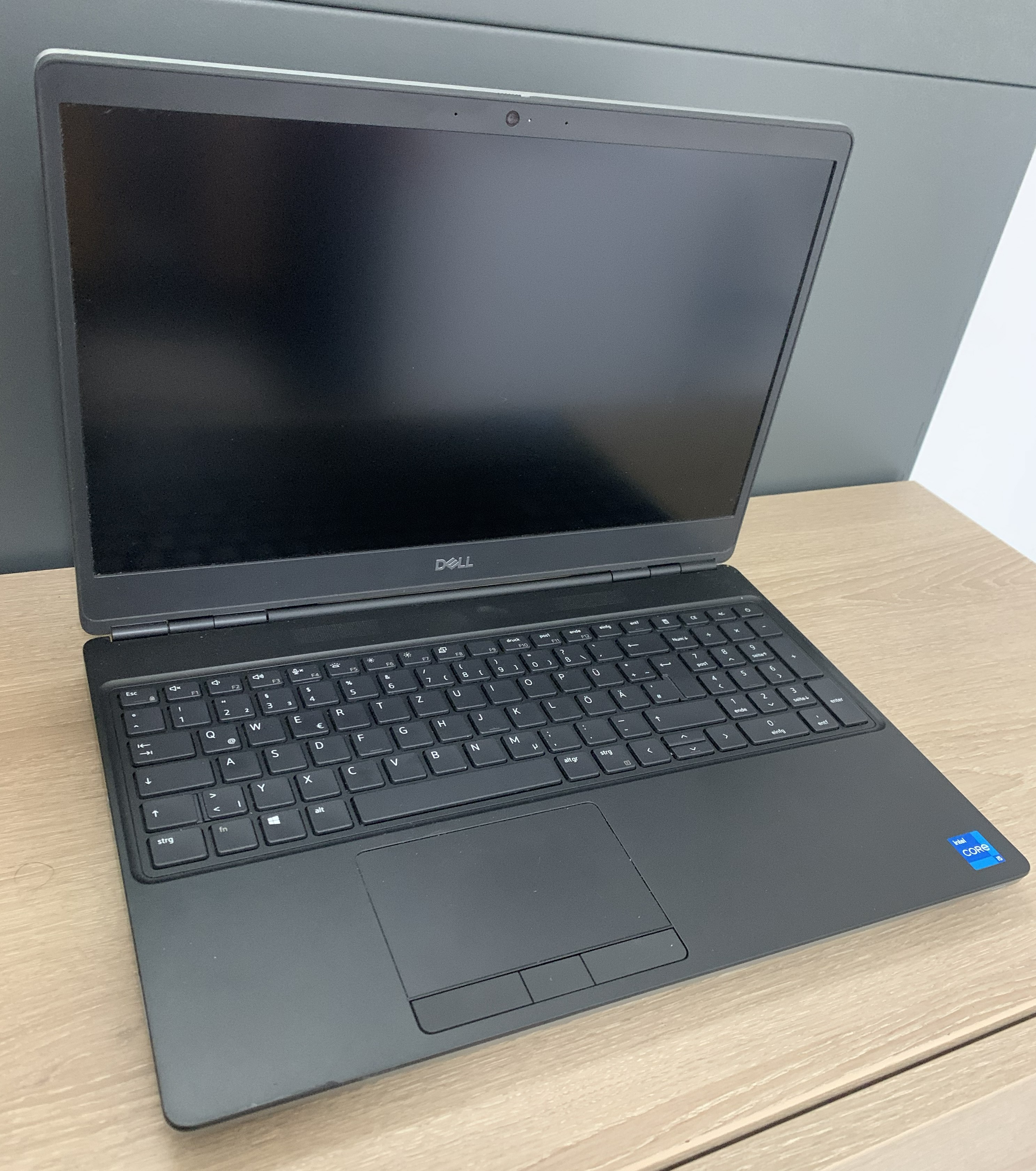 Dell Precision 7560 i5-11500H 64GB DDR 512GB M.2 SSD T1200 4GB W11 A-Ware4