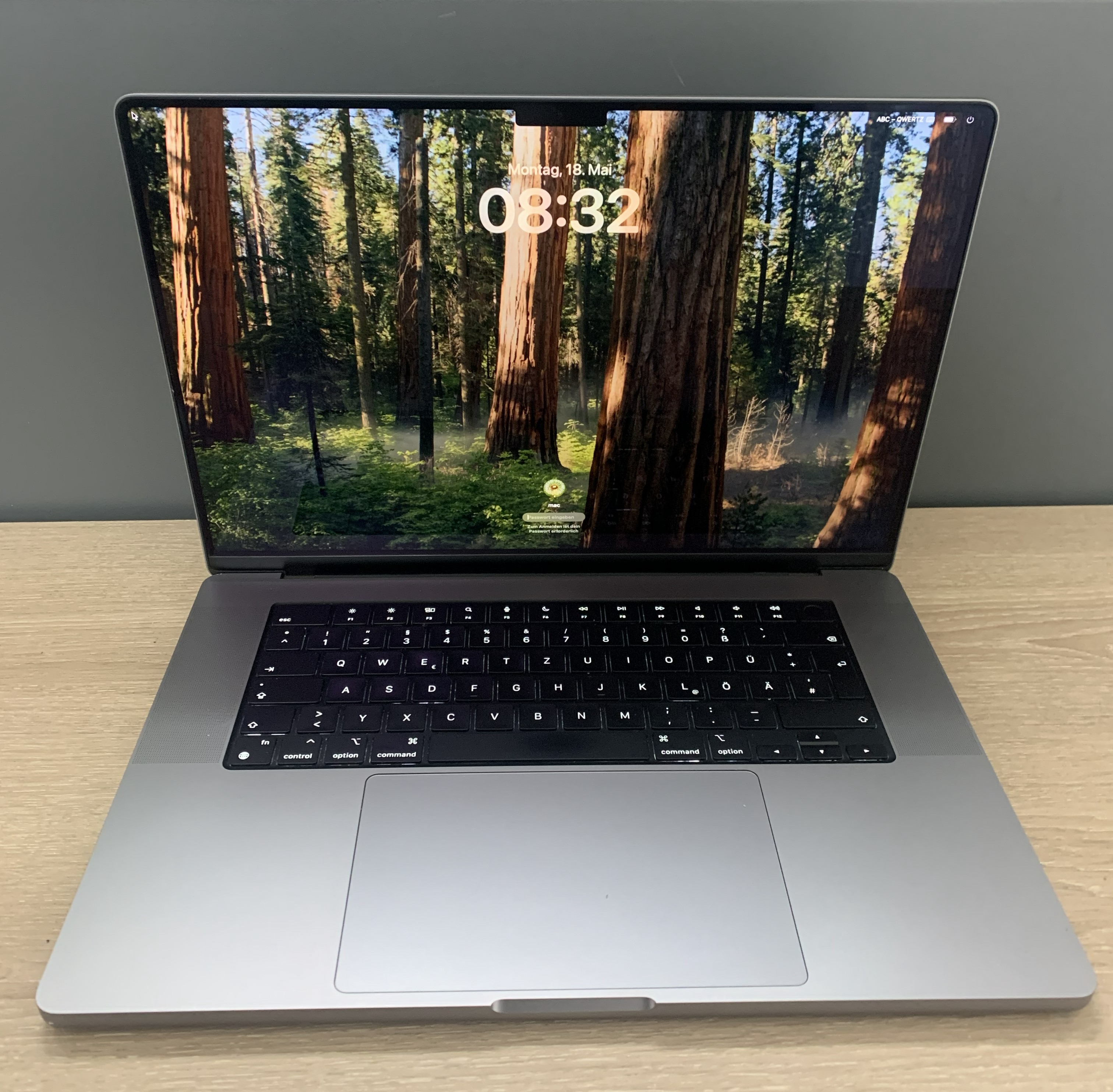 MacBook Pro A2780 16" Apple M2 Pro 12 CPU/ 19GPU 16GB 512GB NVMe macOS A-Ware1