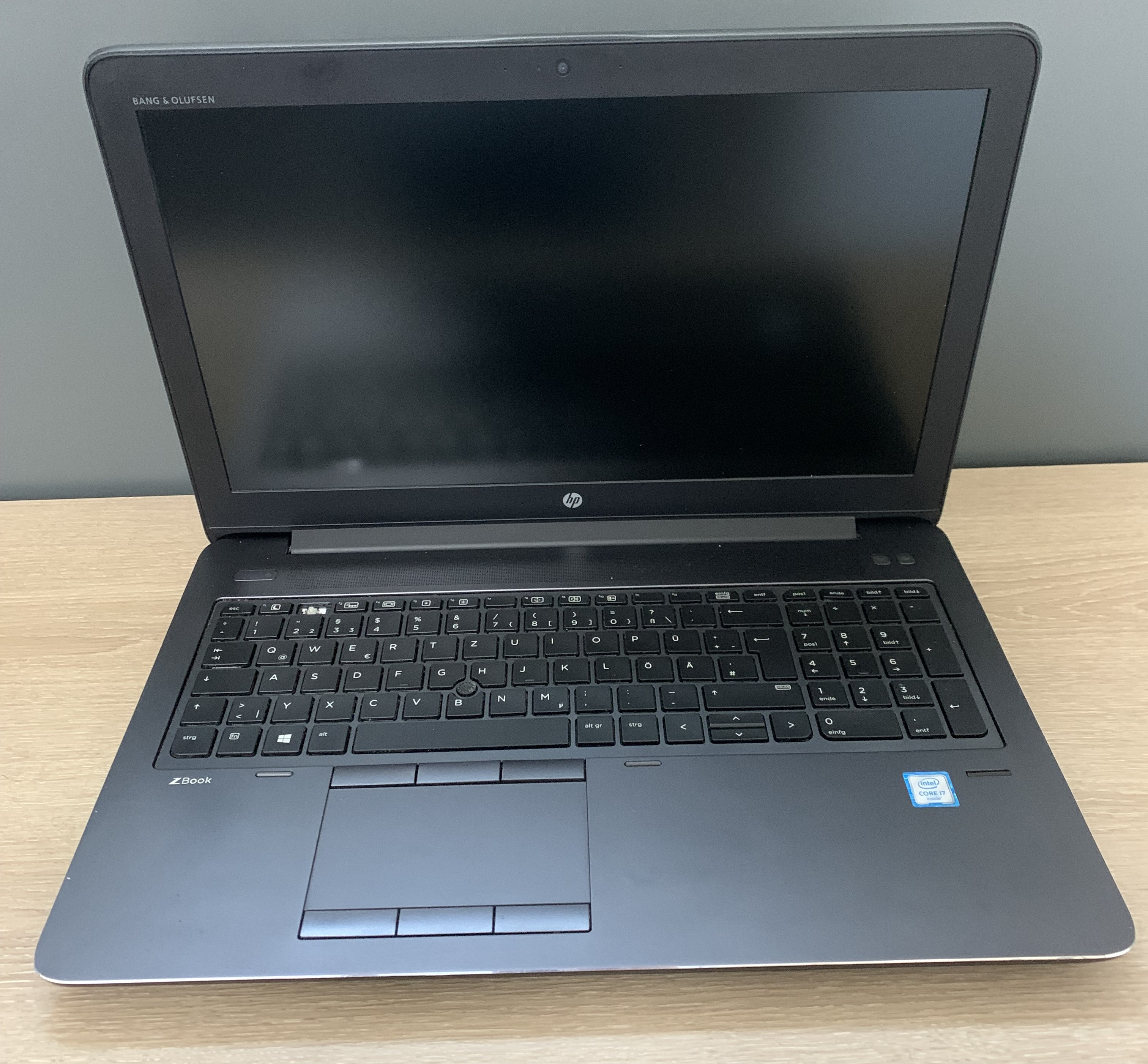 HP ZBook 15 G3 i7-6700HQ 12GB DDR 256GB M.2 SSD M1000M CAM W10 B-Ware10