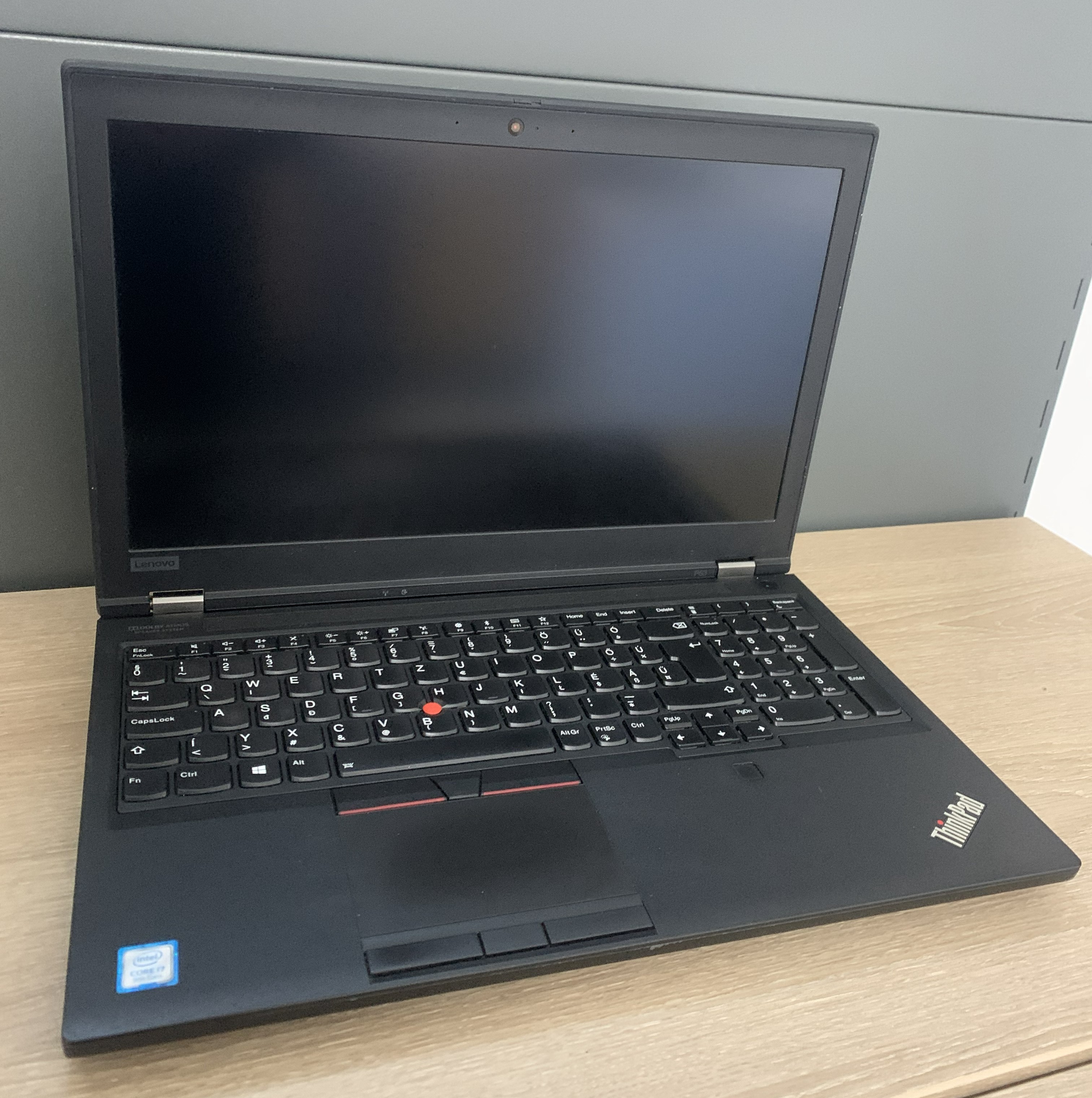 Lenovo Thinkpad P53 i7-9750H 32GB DDR 512GB M.2 SSD T2000 4GB CAM W11 B-Ware4