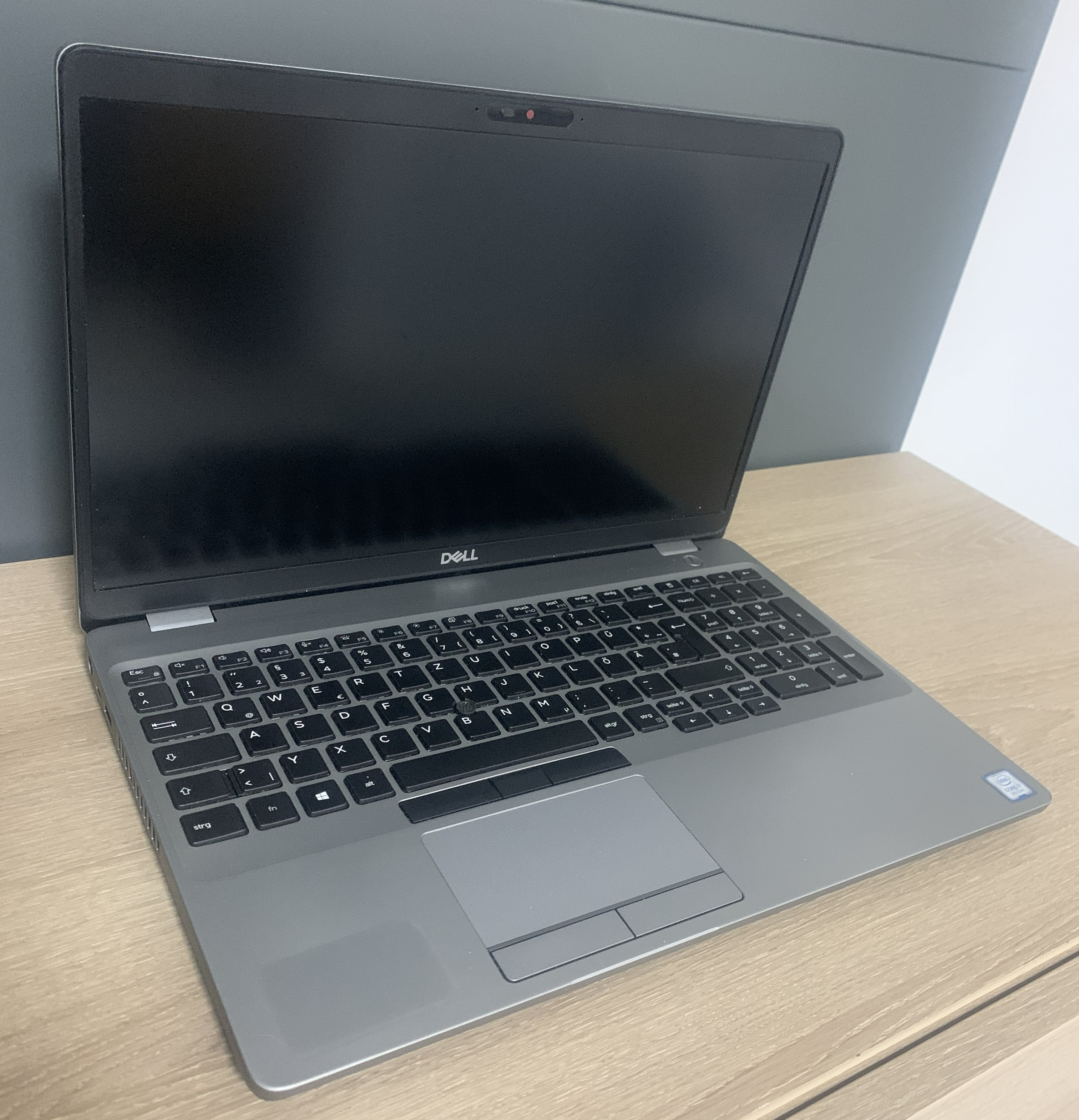 Dell Precision 3541 15,6" i7-9850H 2,6GHz 32GB 512GB M.2 SSD P620 CAM W11 B-Ware