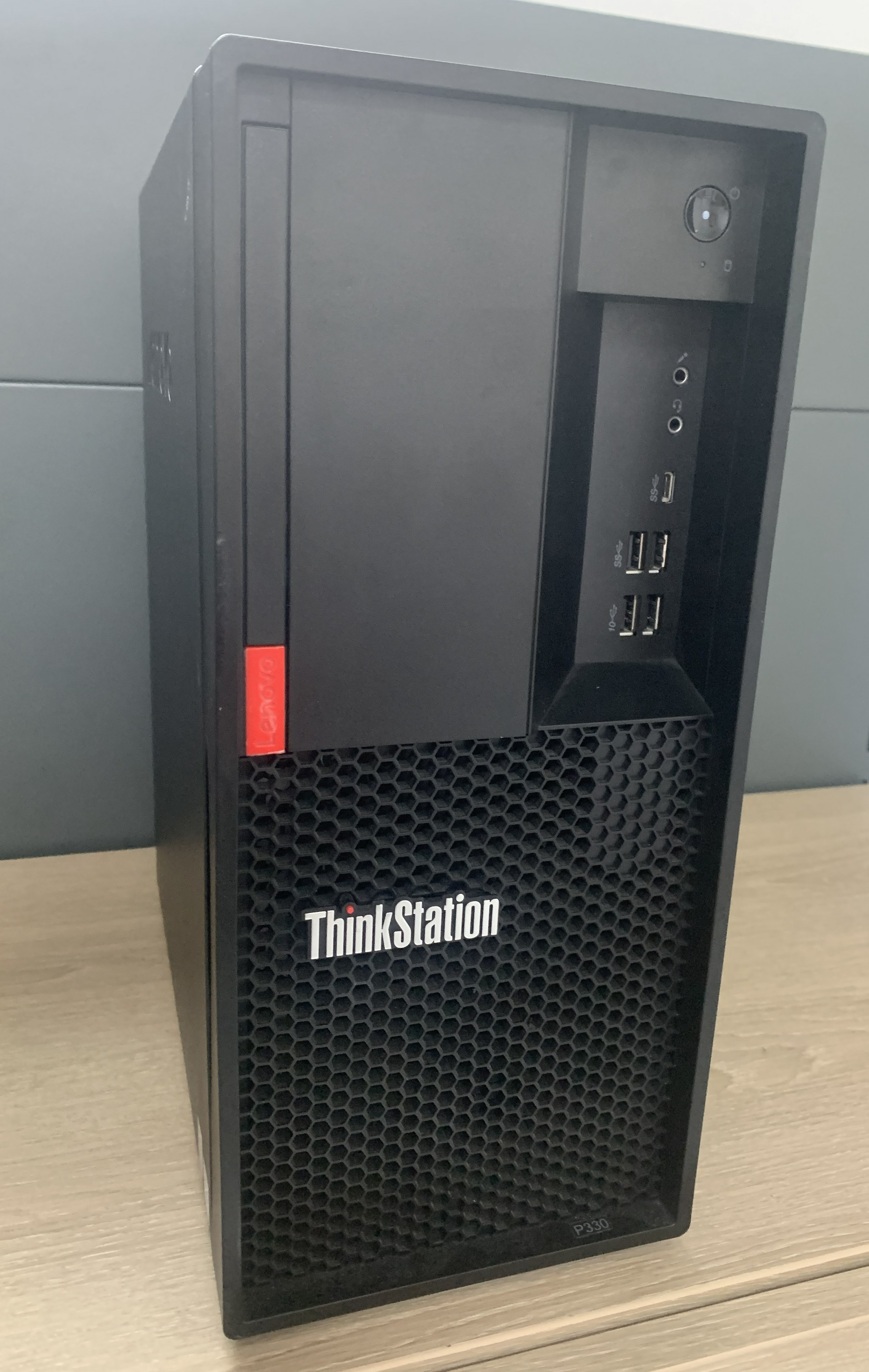 Lenovo ThinkStation P330 Gen2 i7-9700K 32GB DDR 512GB M.2 SSD UHD 630 W11