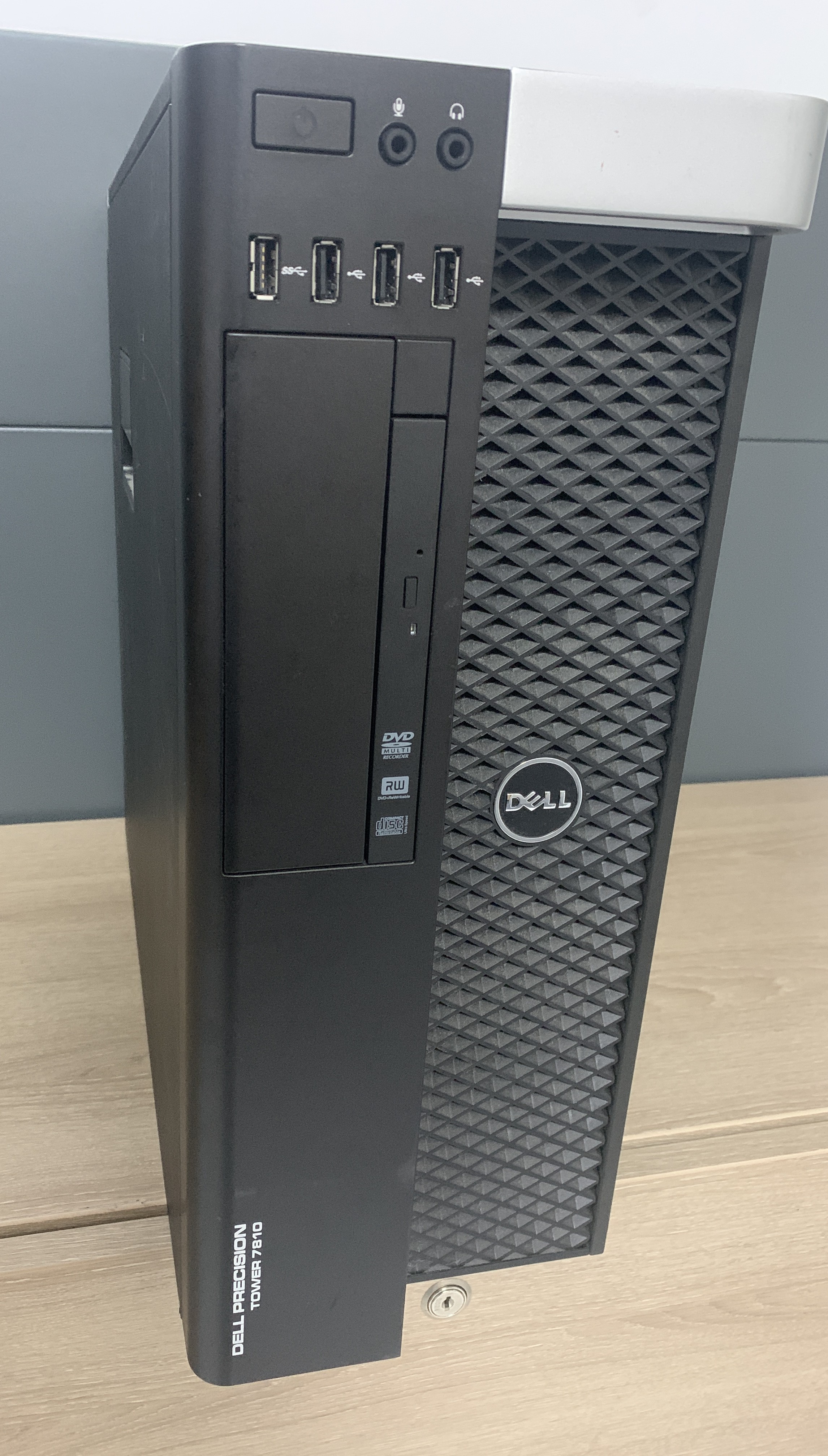 Dell Precision T7810 2x E5-2620v3 6x 2,40GHz 16GB DDR 256GB SSD  NVS 315 RW
