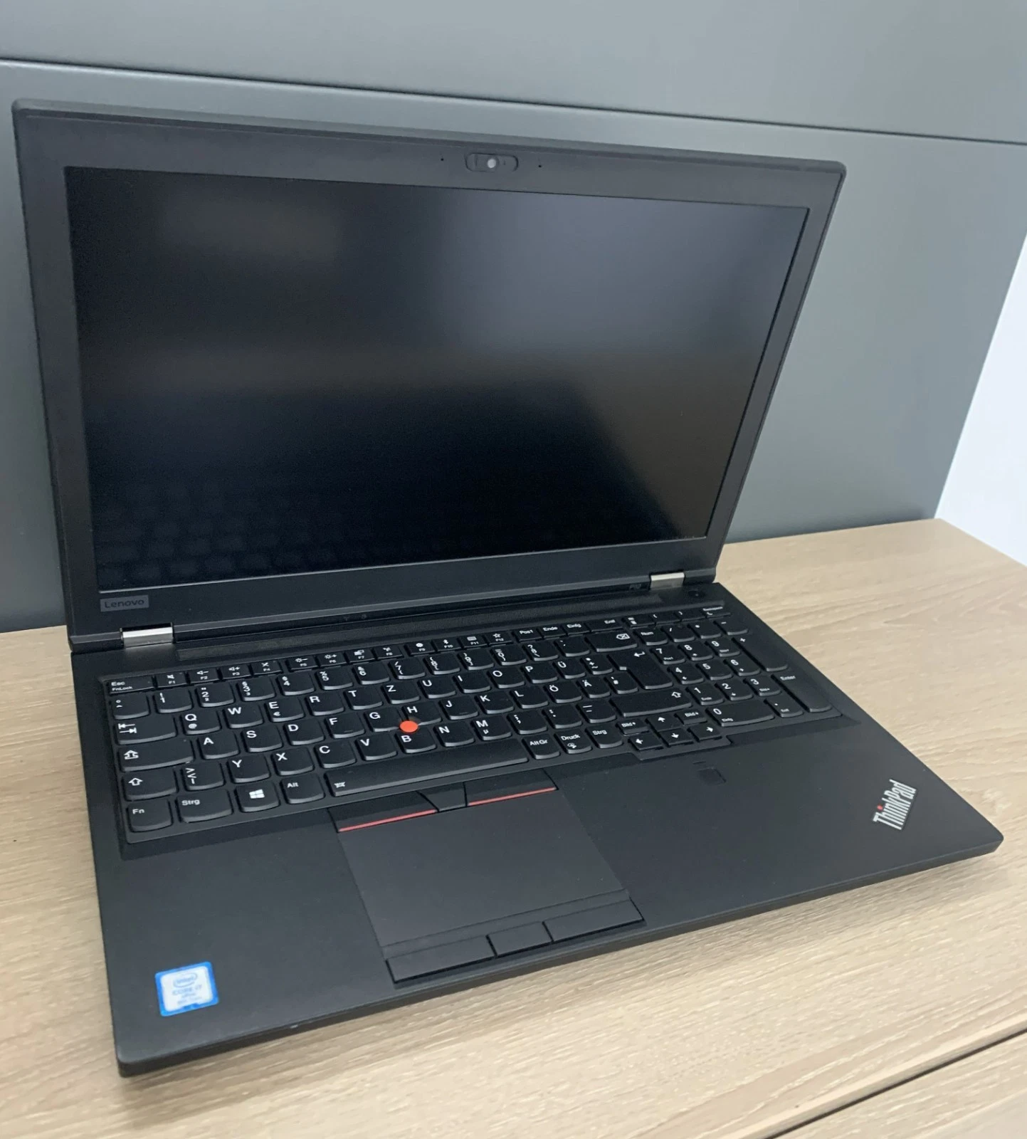 Lenovo Thinkpad P52 i7-8850H 32GB DDR 512GB M.2 SSD P2000 4GB CAM W11 A-Ware5