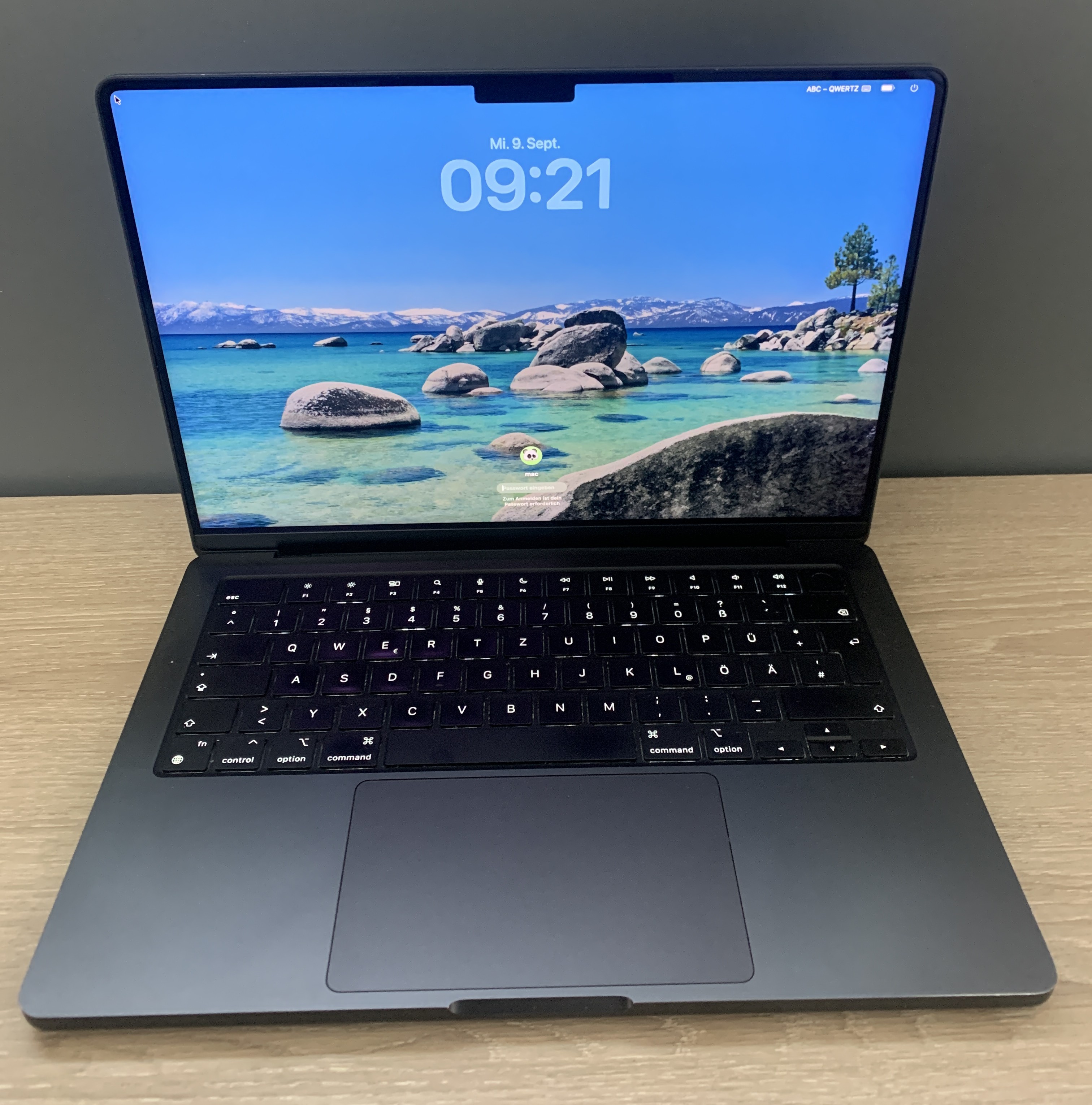 MacBook Pro A2992 (2023) M3 Pro 11C CPU/14C GPU 18GB 512GB NVMe OS B-Ware9