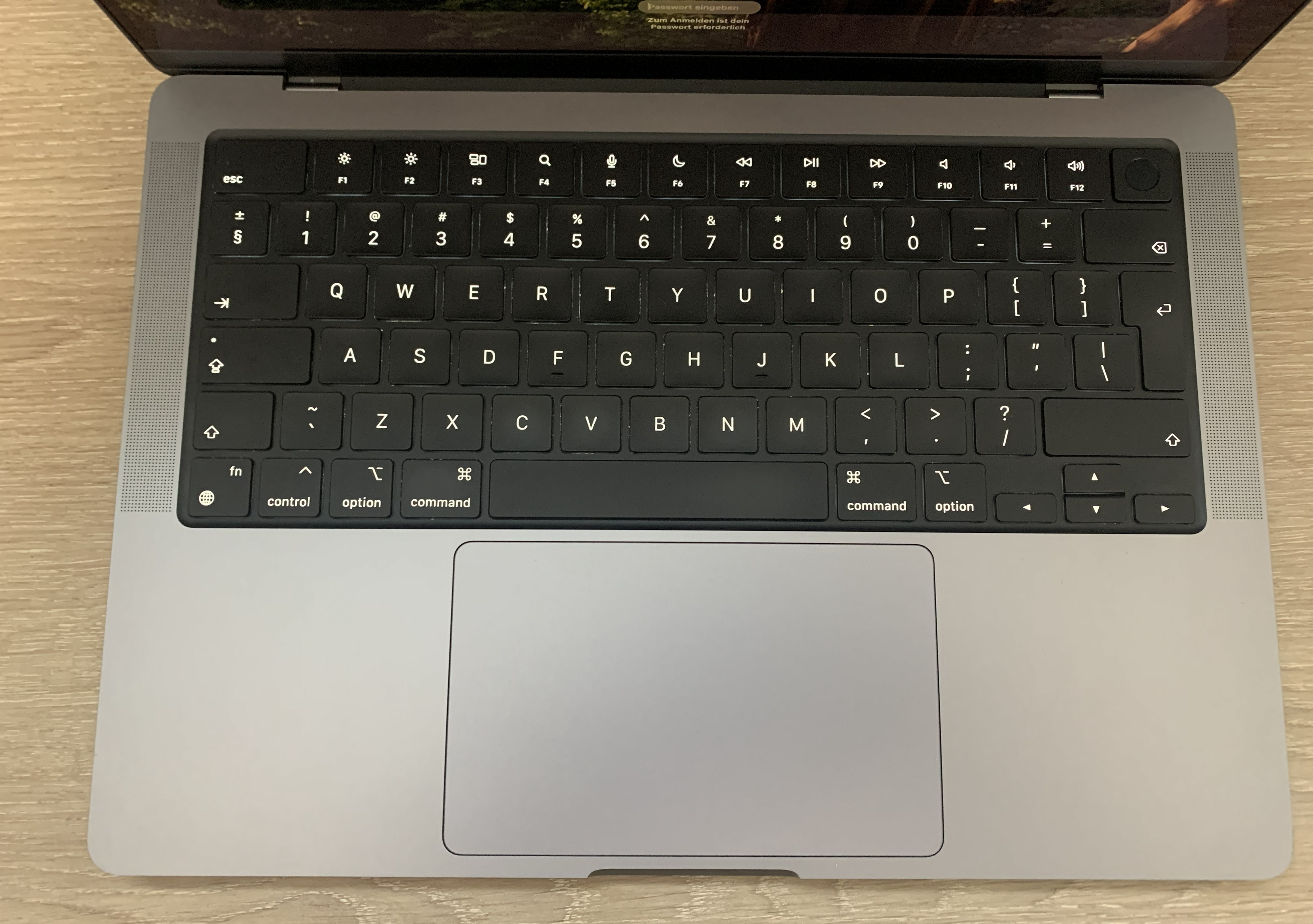 MacBook Pro A2779 Apple M2 Pro 10 CPU/ 16GPU 16GB 512GB NVMe macOS A-Ware2