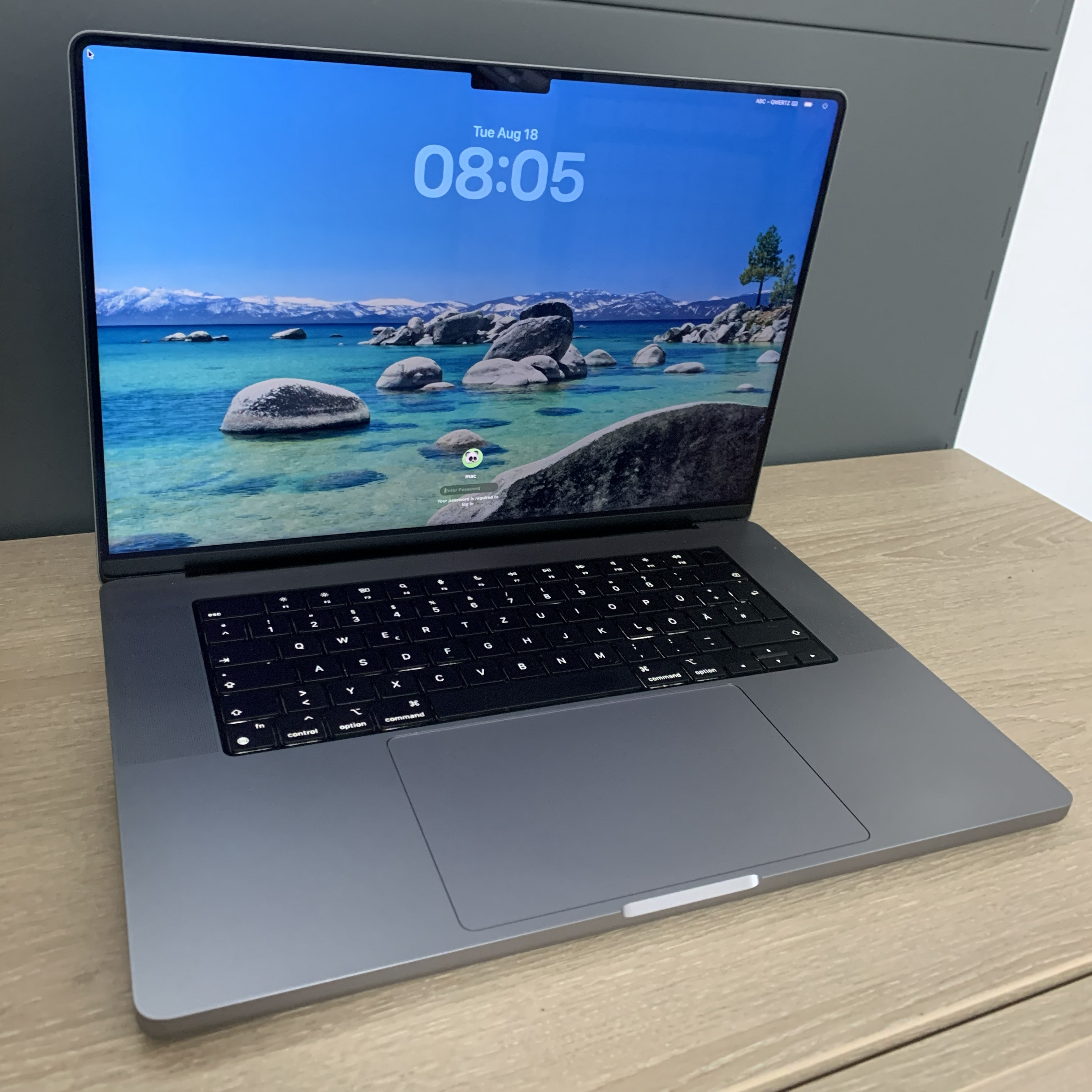 MacBook Pro A2485 16" M1 Pro 10 CPU/16GPU 16GB RAM 512GB NVMe macOS A-Ware1