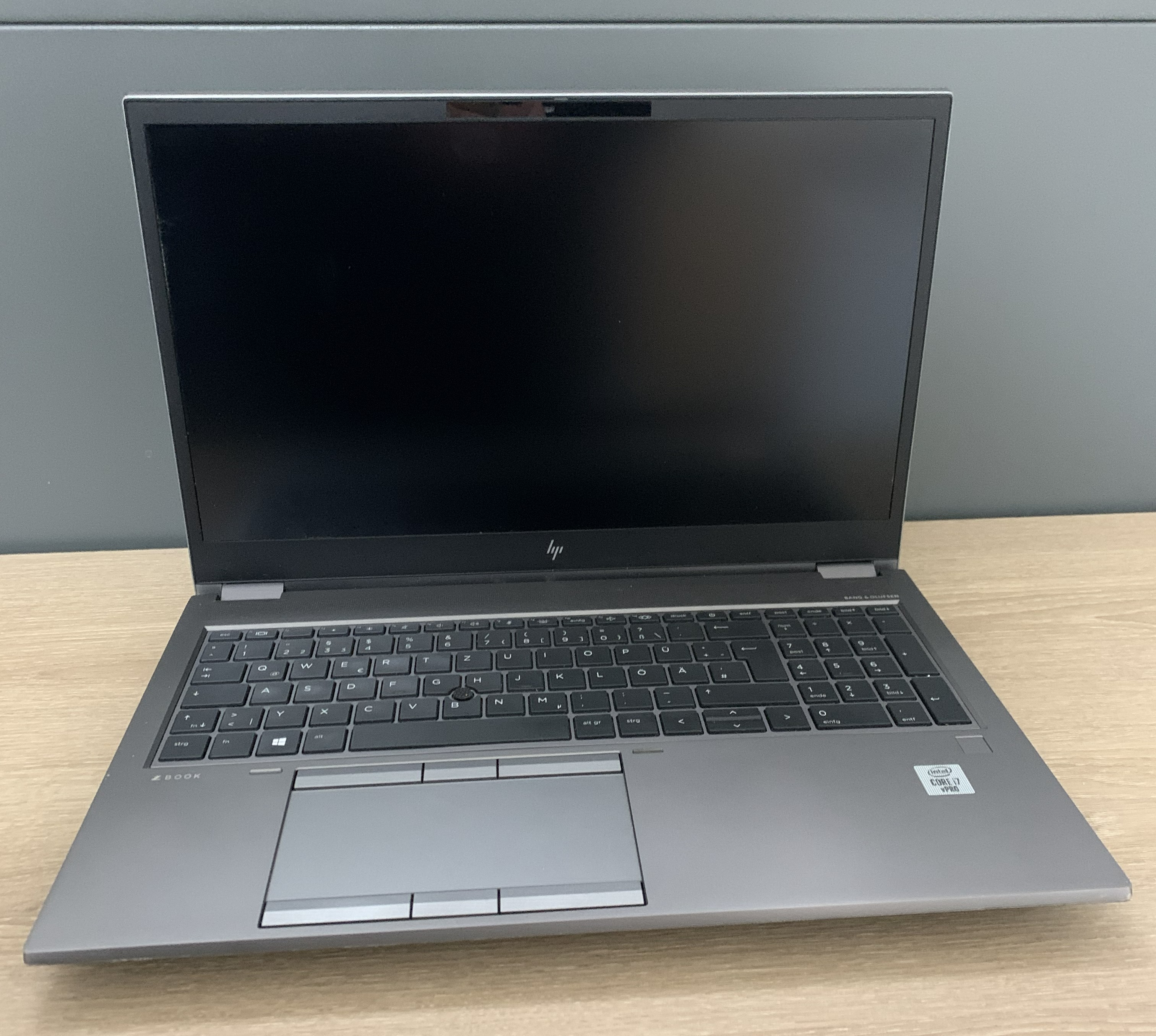 HP ZBook Fury 15 G7 i7-10850H 16GB 512GB M.2 SSD T2000 4GB CAM W11 B-Ware5