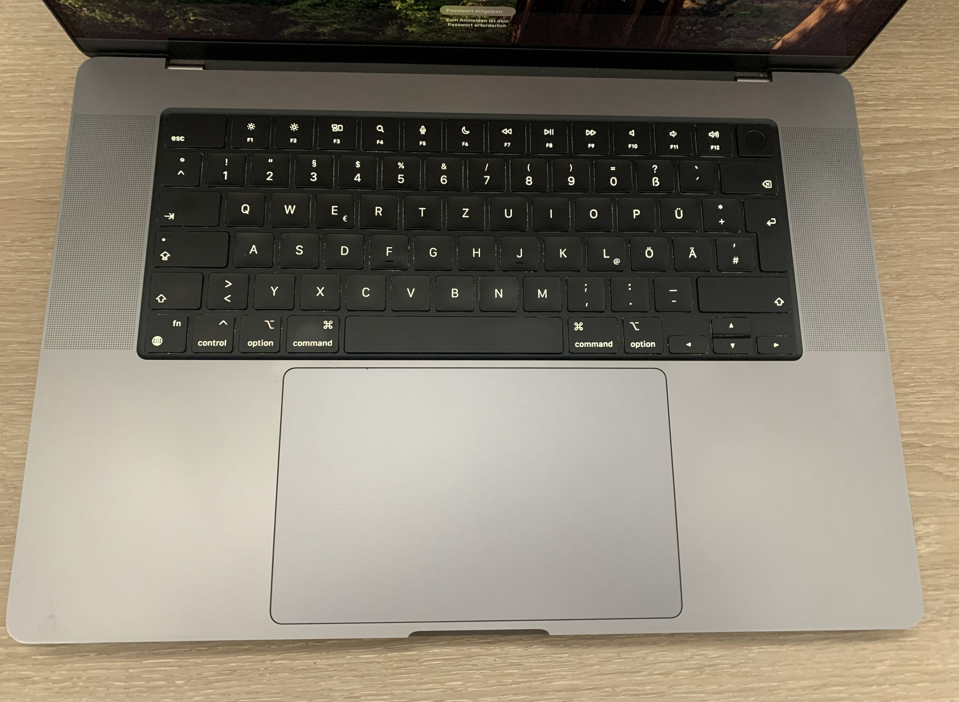 MacBook Pro A2485 16" M1 Pro 10 CPU/16GPU 32GB DDR 512GB NVMe macOS B-Ware36