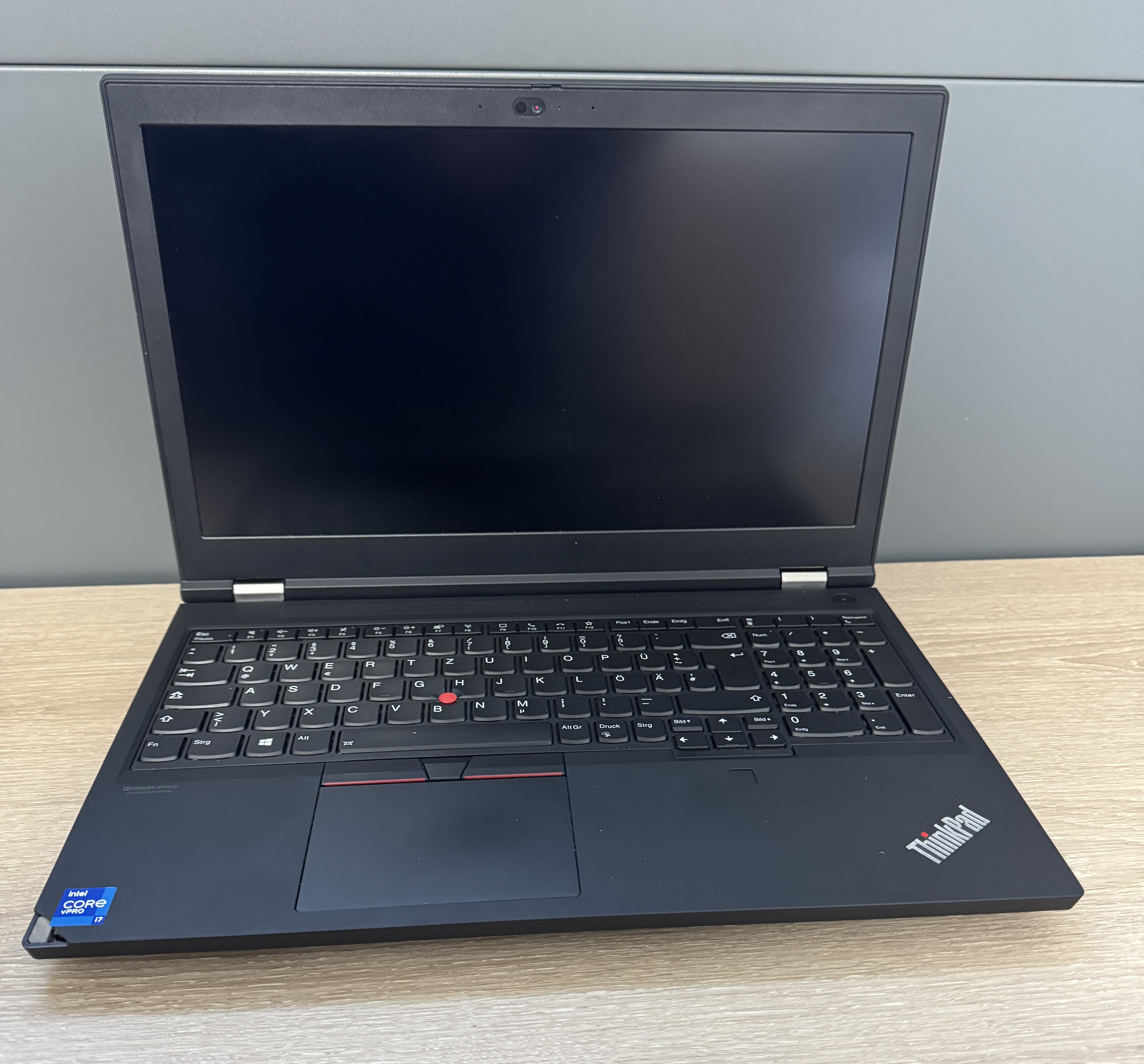 Lenovo Thinkpad P15 G2 i7-11850H 32GB DDR 512GB M.2 SSD T1200 4GB W11 B-Ware5