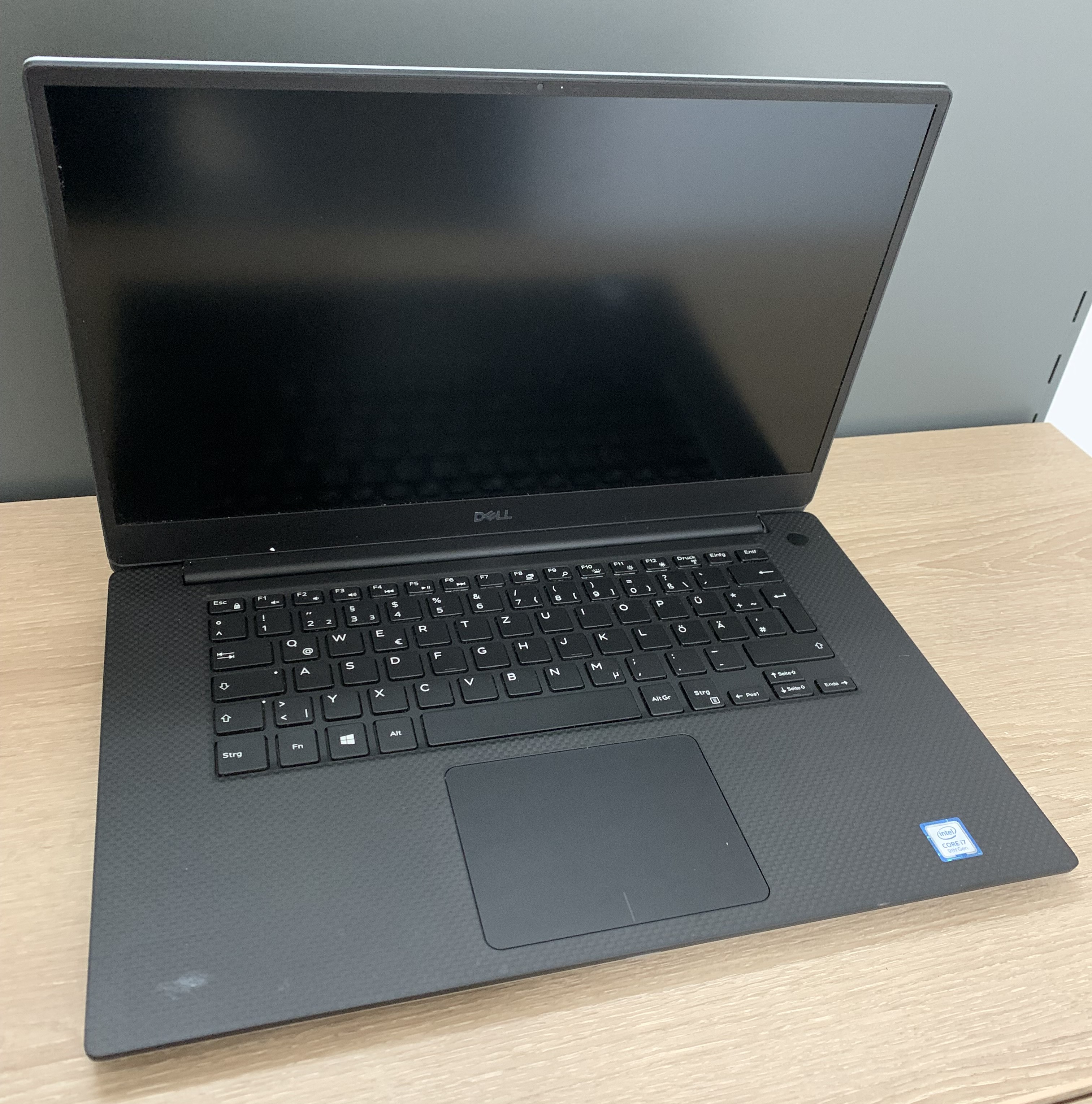Dell Precision 5540 i7-9850H 2,60GHz 64GB DDR 1TB NVMe SSD T1000 4GB W11 B-Ware1
