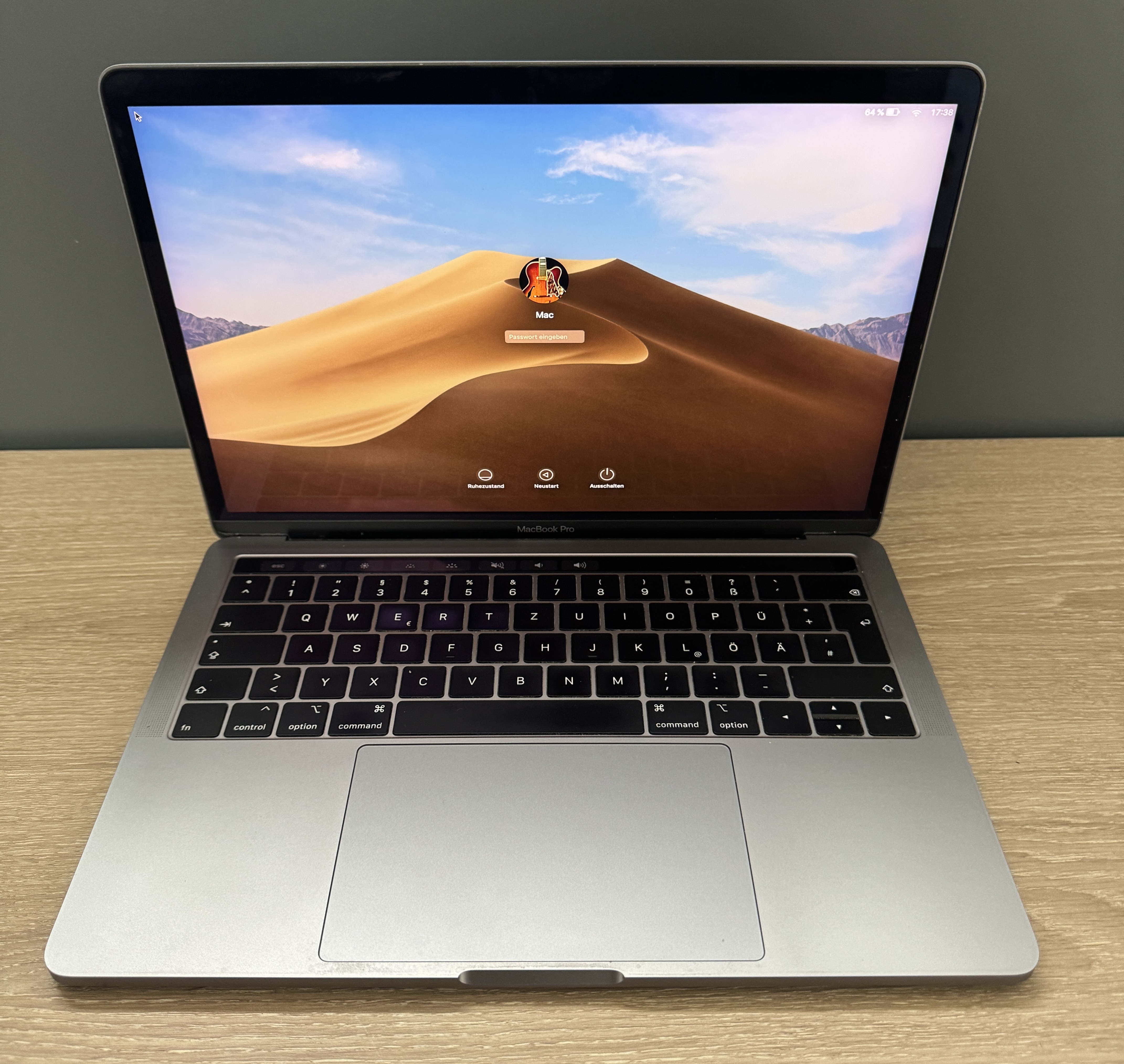 MacBook Pro A1989 13.3" Touchbar i5-8279U 16GB 256GB NVMe Iris 655 OS B-Ware10