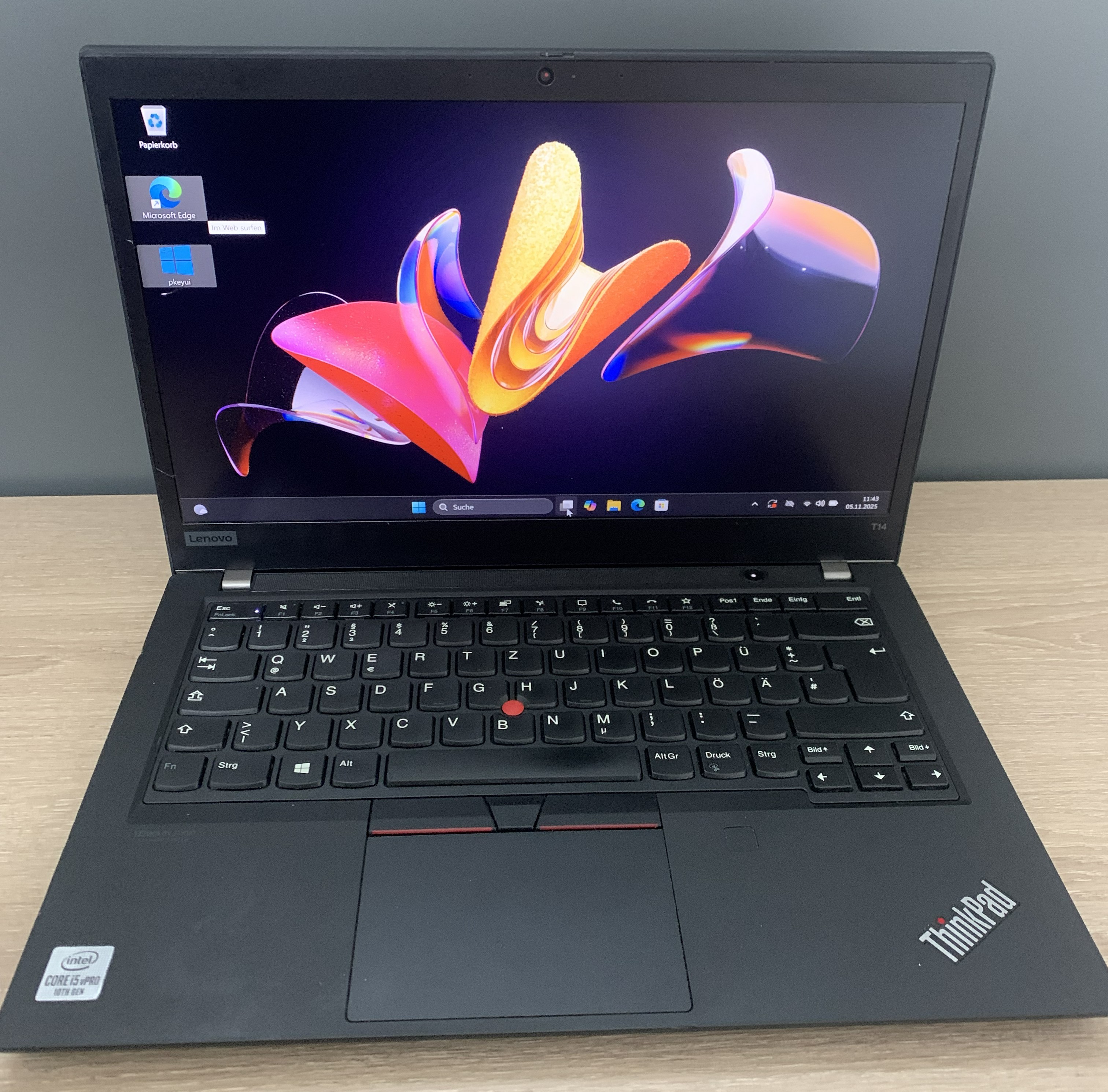 ThinkPad T14 Gen.1 Core i5-10310U 16GB DDR 256GB M.2 SSD Full HD CAM W11 B-Ware5