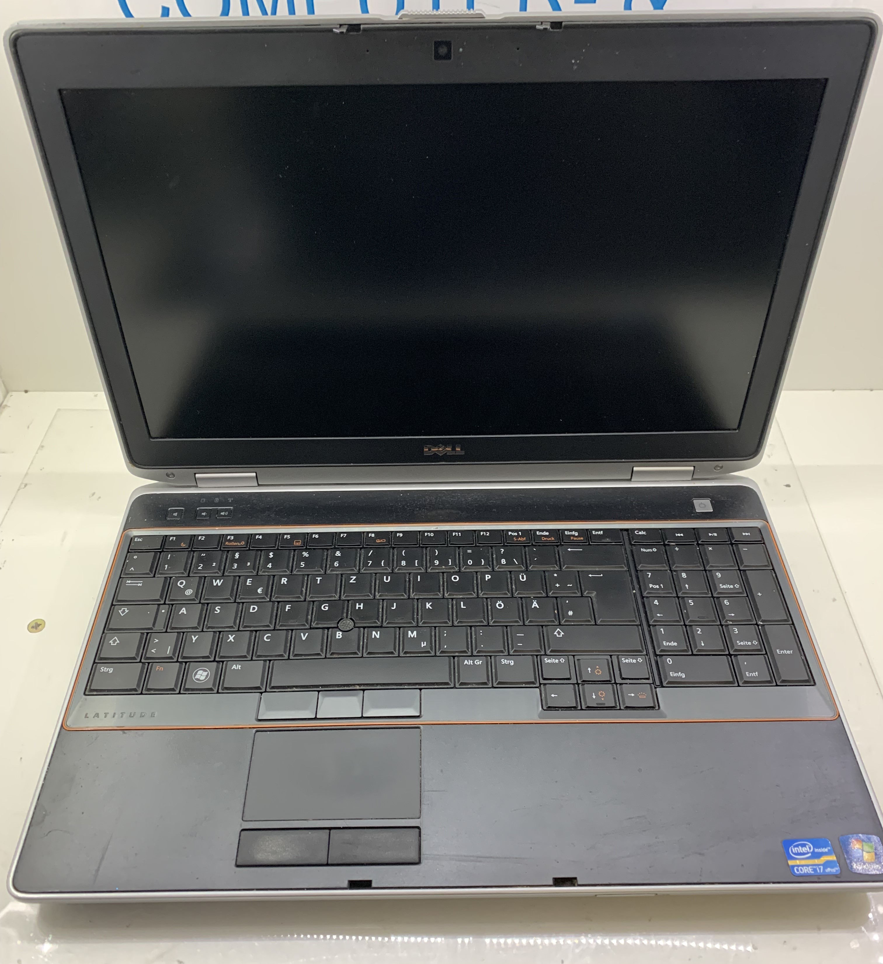 Dell Latitude E6520  i7-2760QM 4x2,40GHz 8GB DDR 320 HDD NVS 4200M CAM RW B3