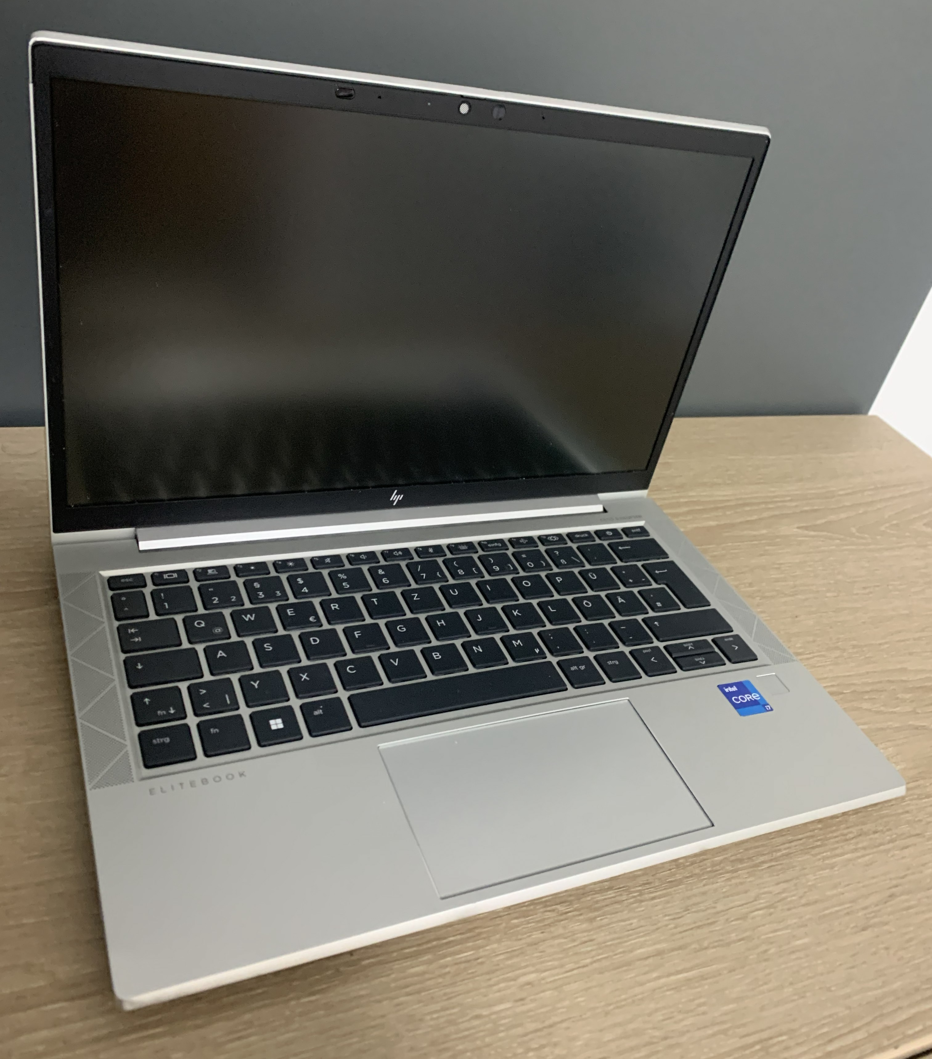 HP Elitebook 830 G8 i7-1165G7 16GB DDR 256GB M.2 SSD Iris Xe CAM W11 B-Ware8