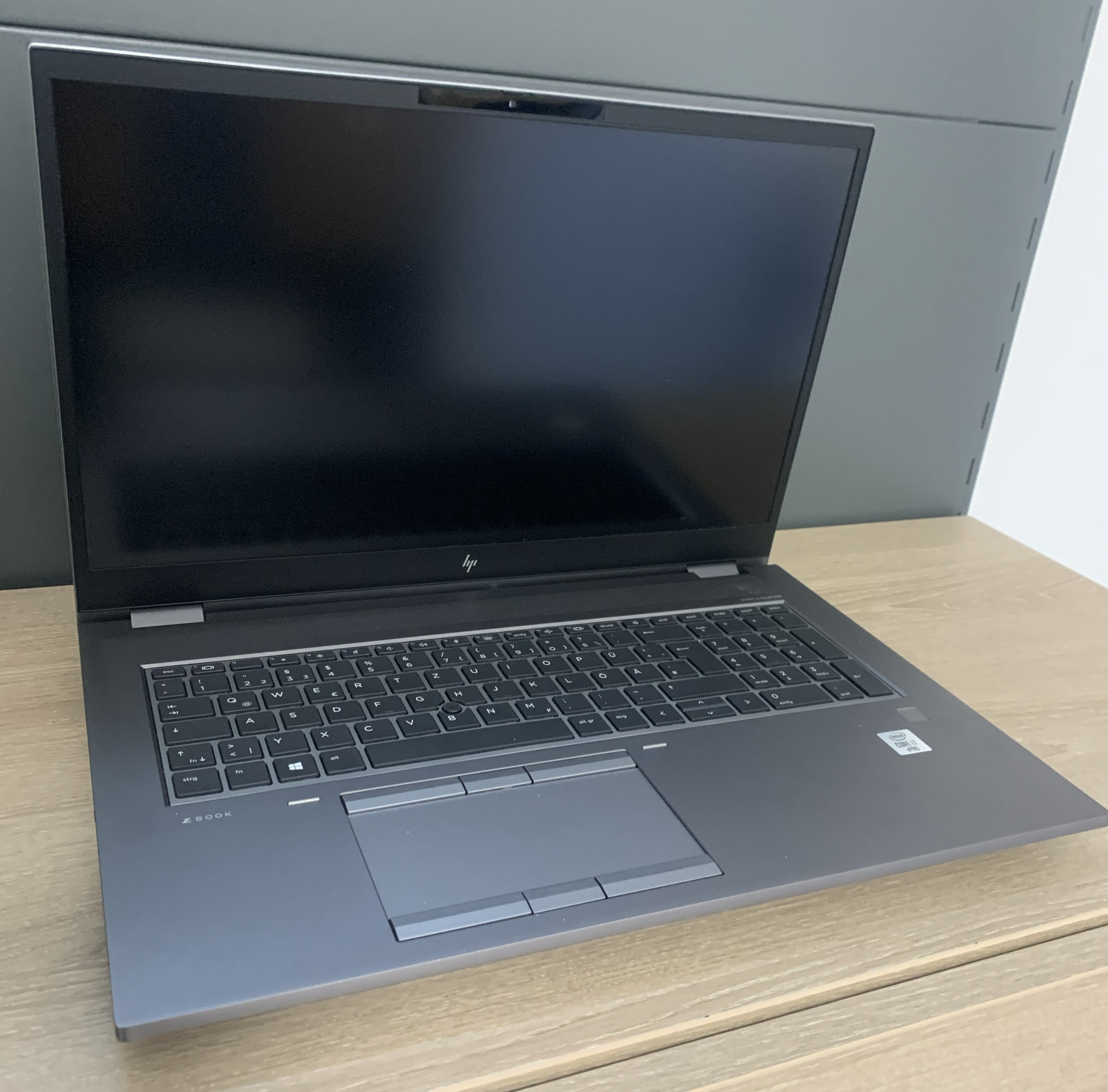 HP ZBook Fury 17 G7 i7-10850H vPro 32GB DDR 512GB M.2 SSD RTX 3000 6GB CAM W11