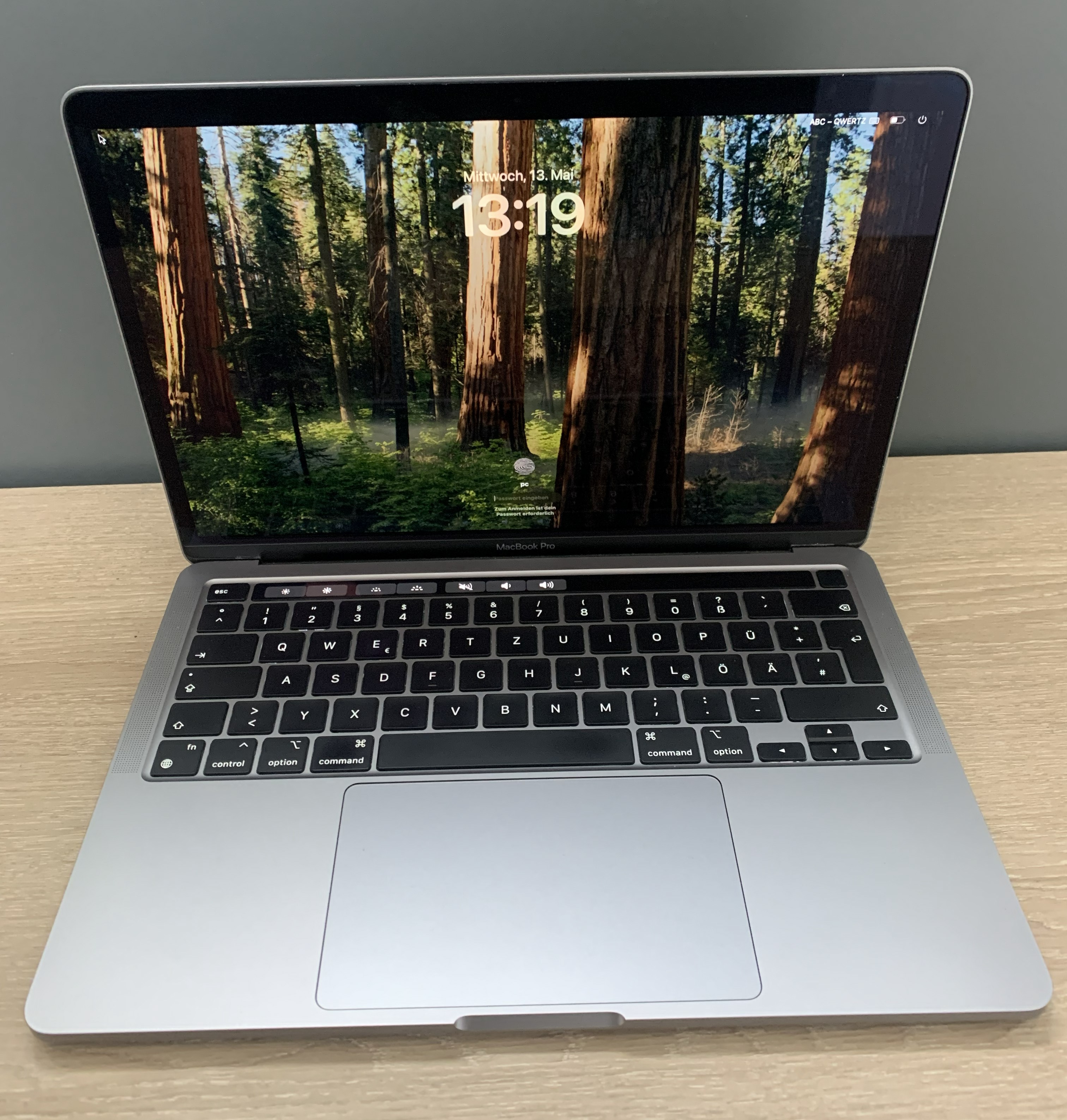 MacBook Pro A2338 13.3" M1 8 CPU/8 GPU 16GB 512GB NVMe CAM macOS A-Ware25