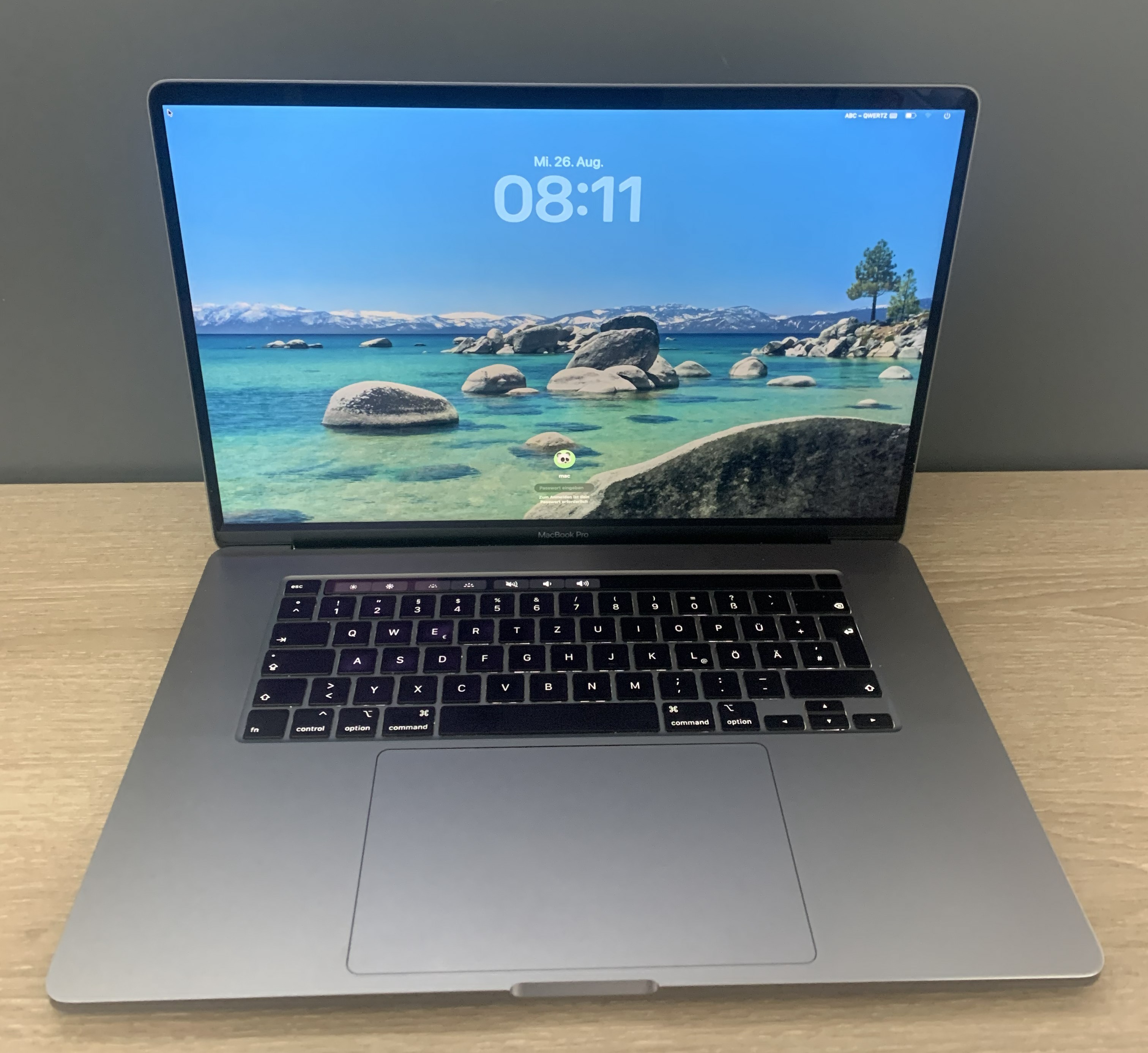 MacBook Pro 16" A2141 i7-9750H 16GB 512GB NVMe Radeon 5300M macOS B-Ware2