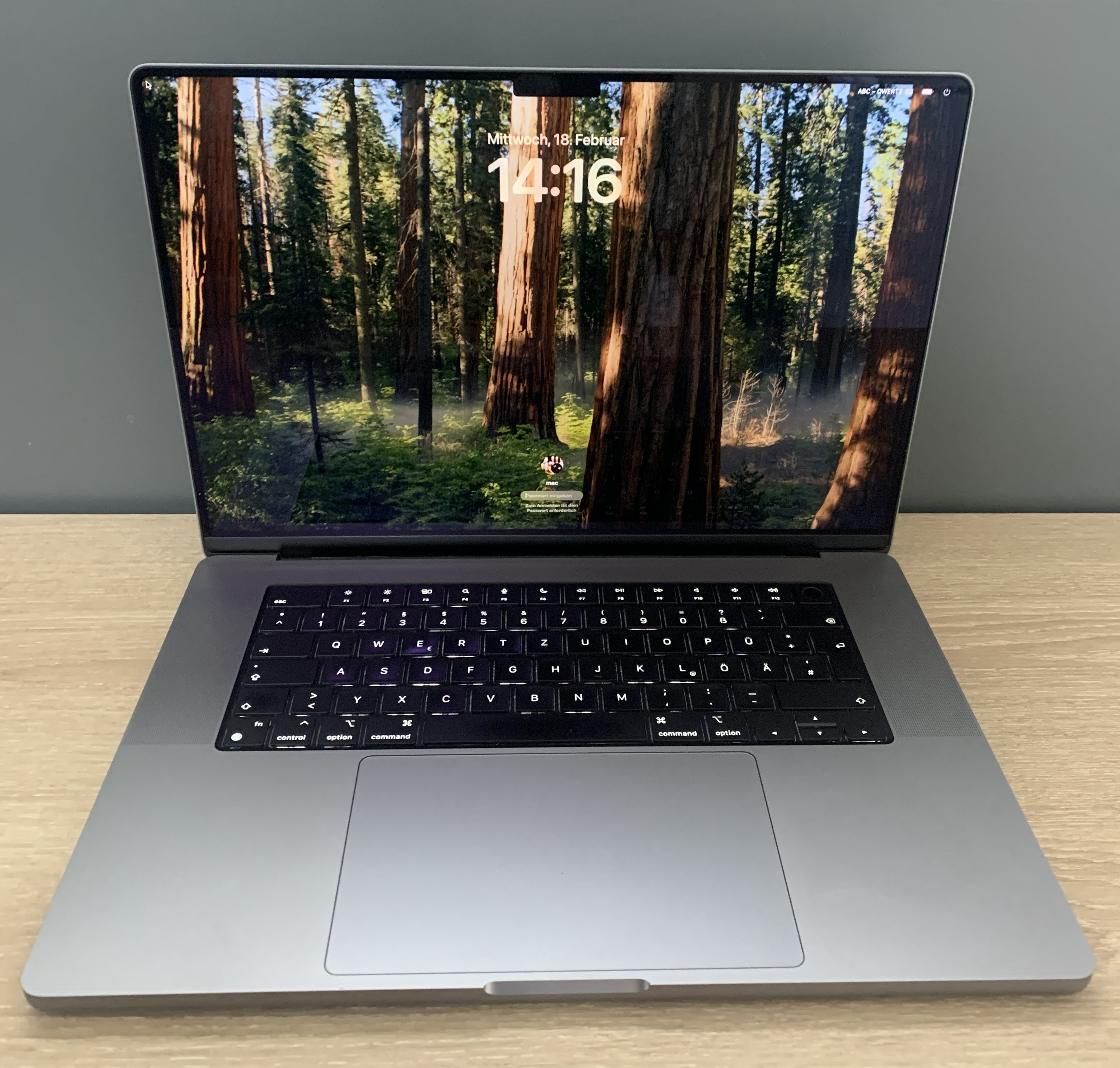 MacBook Pro A2485 16" M1 Pro 10 CPU/16GPU 32GB DDR 512GB NVMe macOS A-Ware3