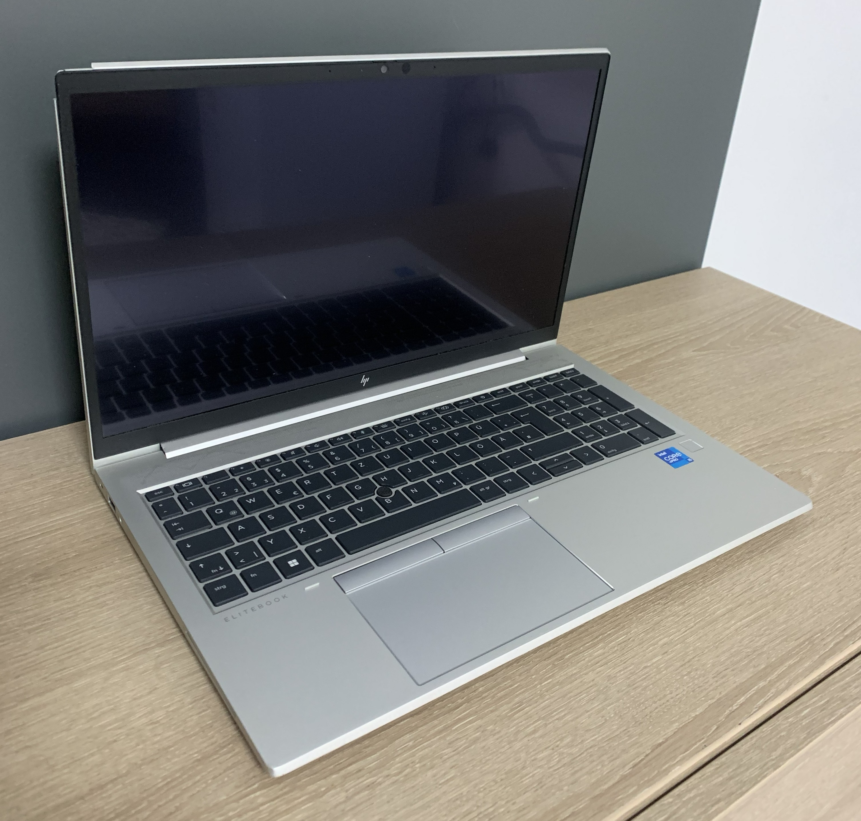 HP Elitebook 850 G8 Touch i5-1145G7 16GB 256GB M.2 SSD Iris Xe  CAM W11 C-Ware7