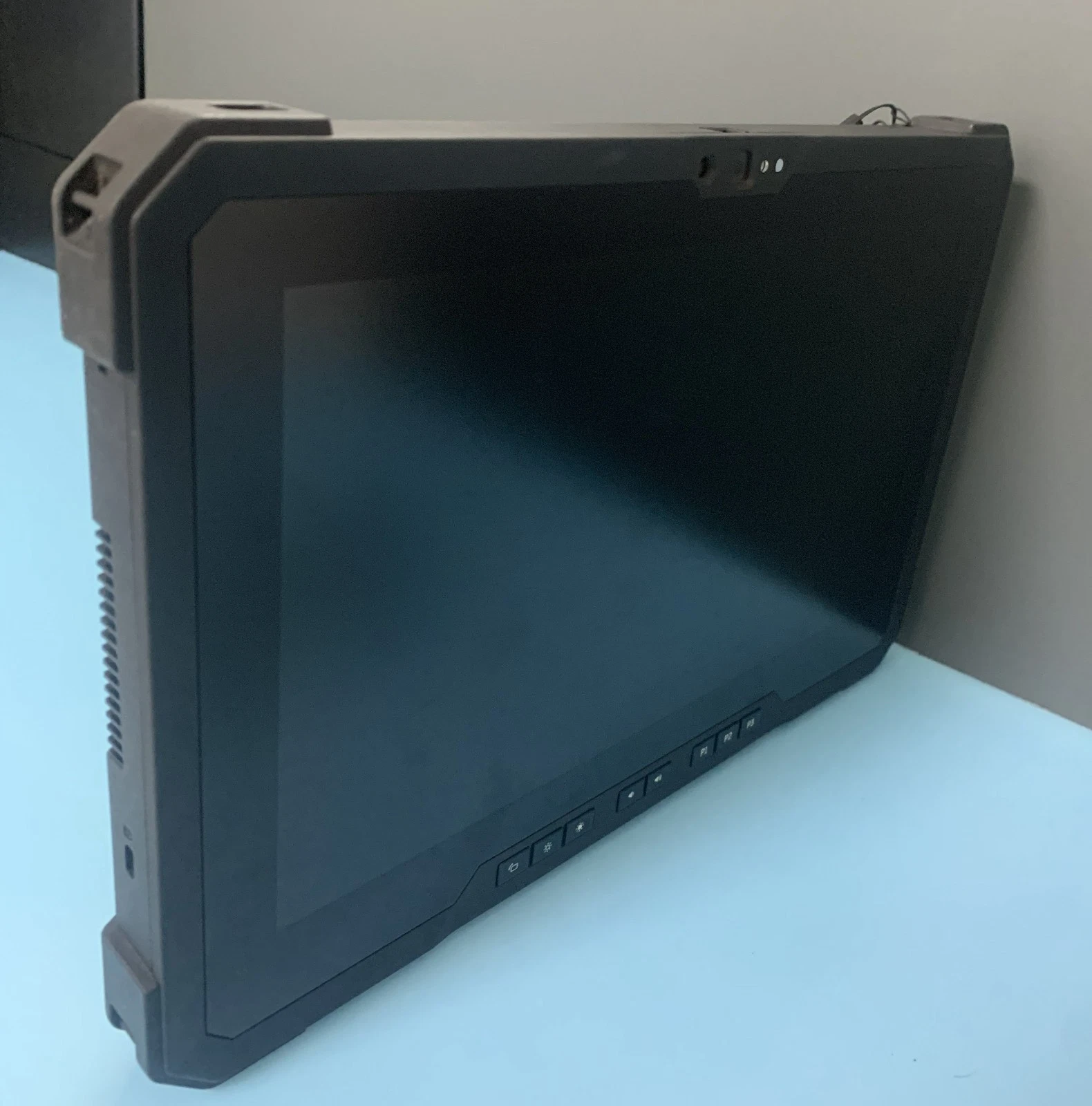 Dell Latitude 7220 Rugged Extreme Tablet Touch i5-8365U 16GB 512GB SSD UHD W11