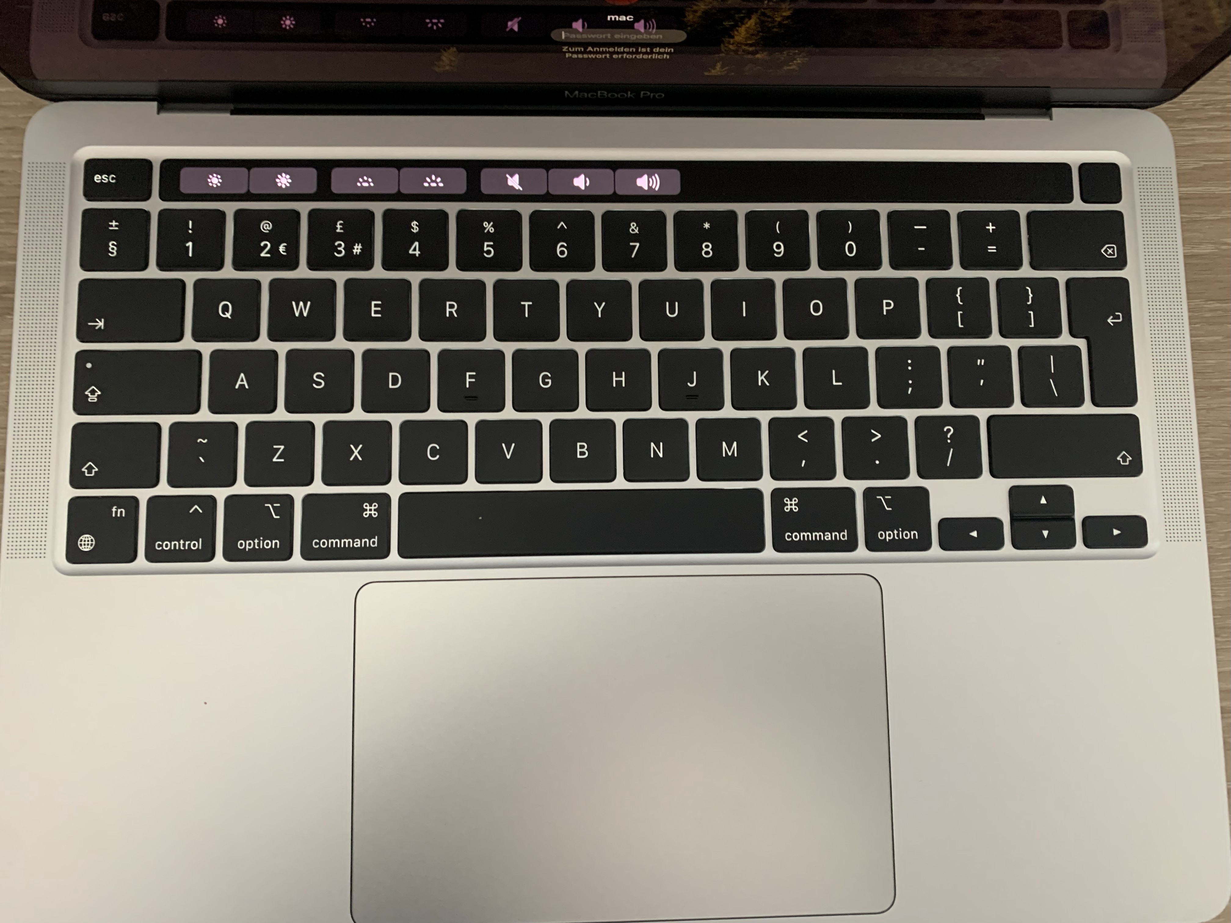 MacBook Pro A2338 13.3" M1 8 CPU/8 GPU 16GB DDR 256GB NVMe macOS A-Ware3