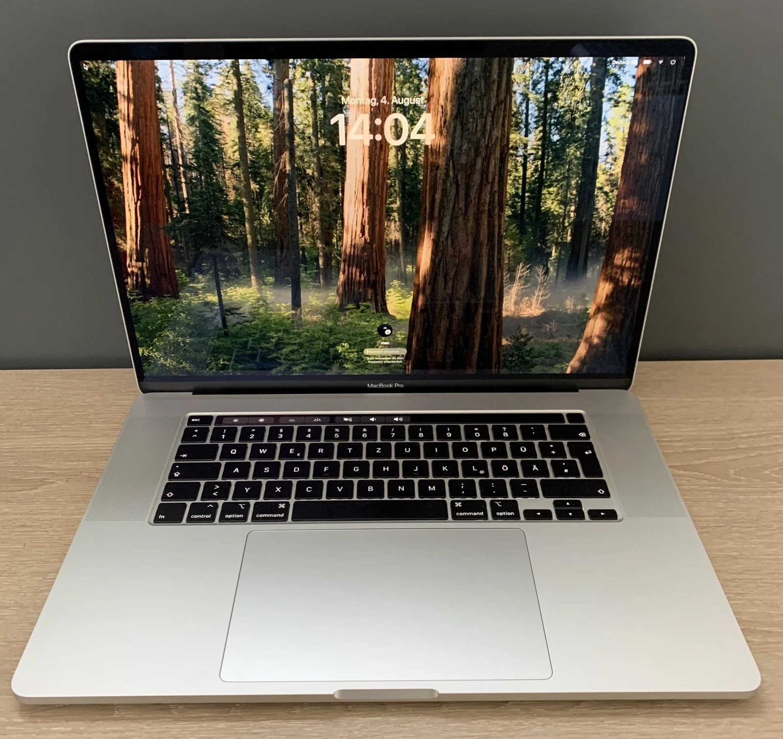MacBook Pro 16" 2019 A2141 i9-9980HK 32GB 512GB NVMe Radeon 5300M macOS A-Ware1