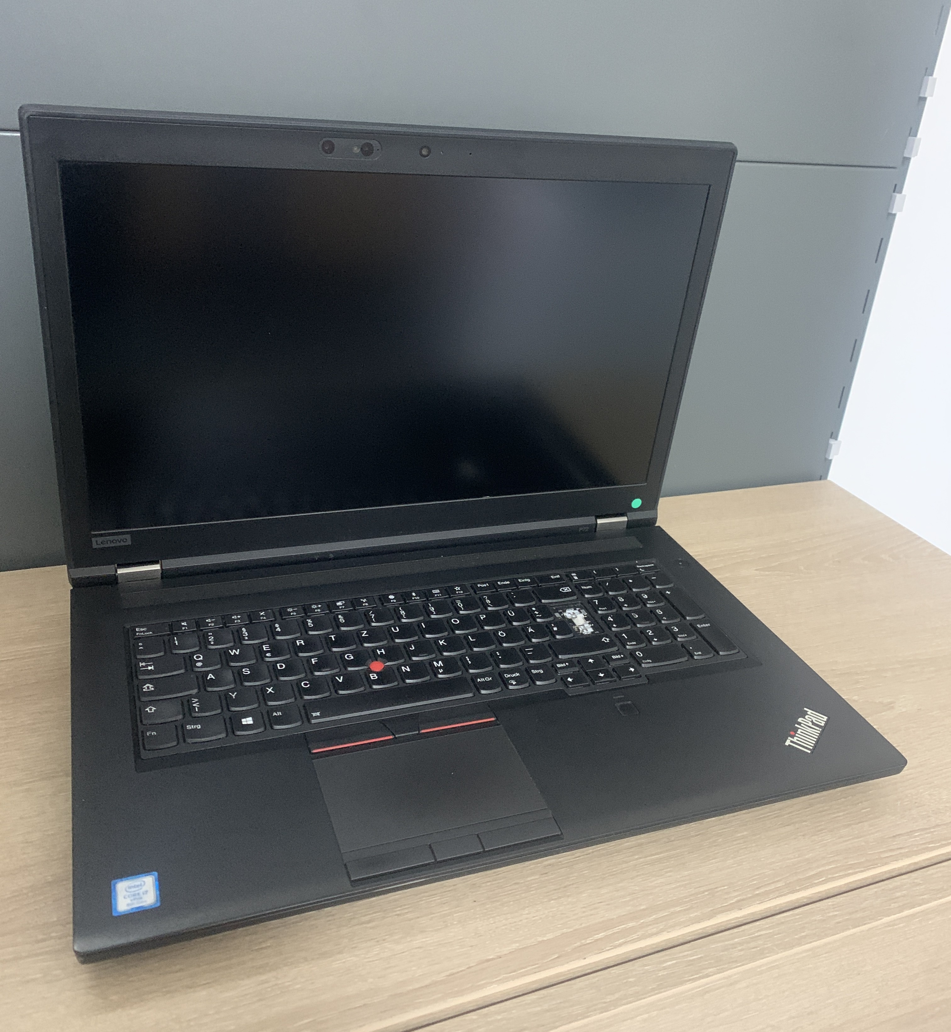 Thinkpad P72 17,3"  i7-8850H 32GB DDR 1TB M.2 SSD P3200 6GB CAM W11 B-Ware3